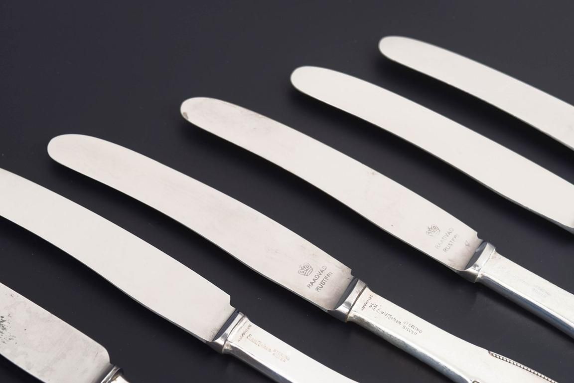 Evald Nielsen. Set van zes lunchmessen in sterling zilver en roestvrij staal. photo furniture