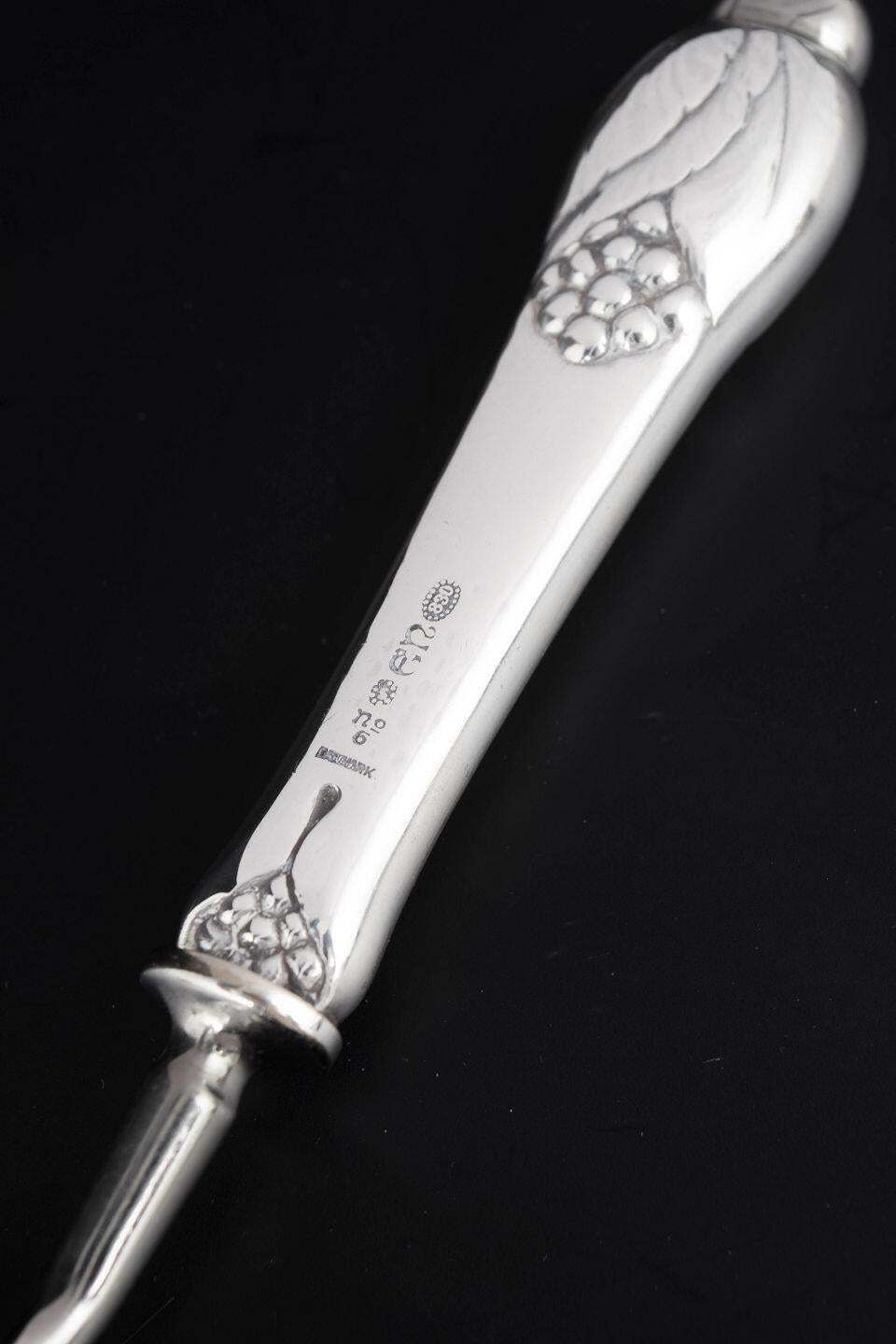 Evald Nielsen. Kaasschaaf in zilver en roestvrij staal, jaren 1920 photo Woonaccessoires