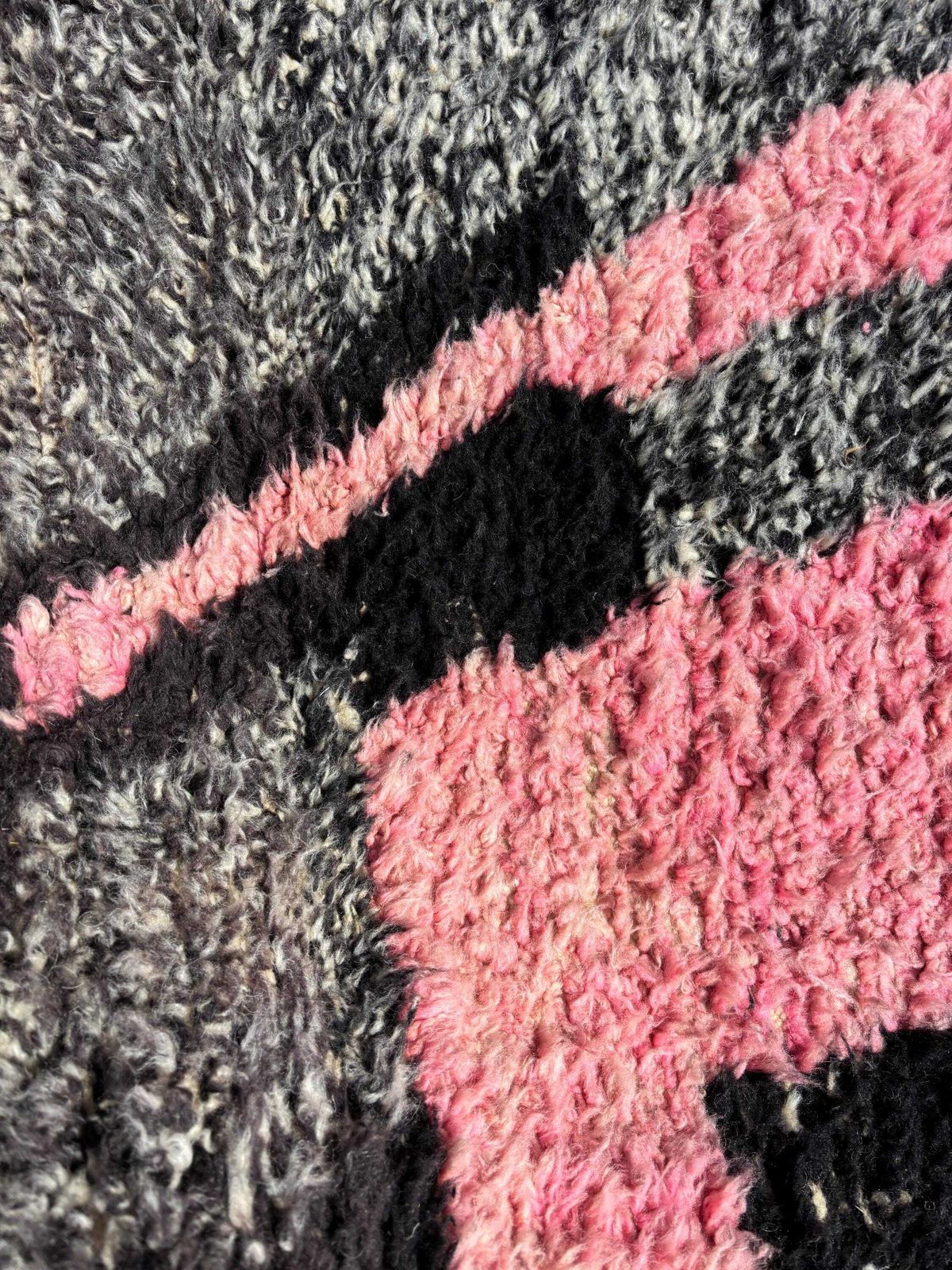 Tapis marocain berbère moderne 200x300 cm - Tapis en laine rose fait main, Beni Ouarain coloré, style Boho Chic photo 1533.0