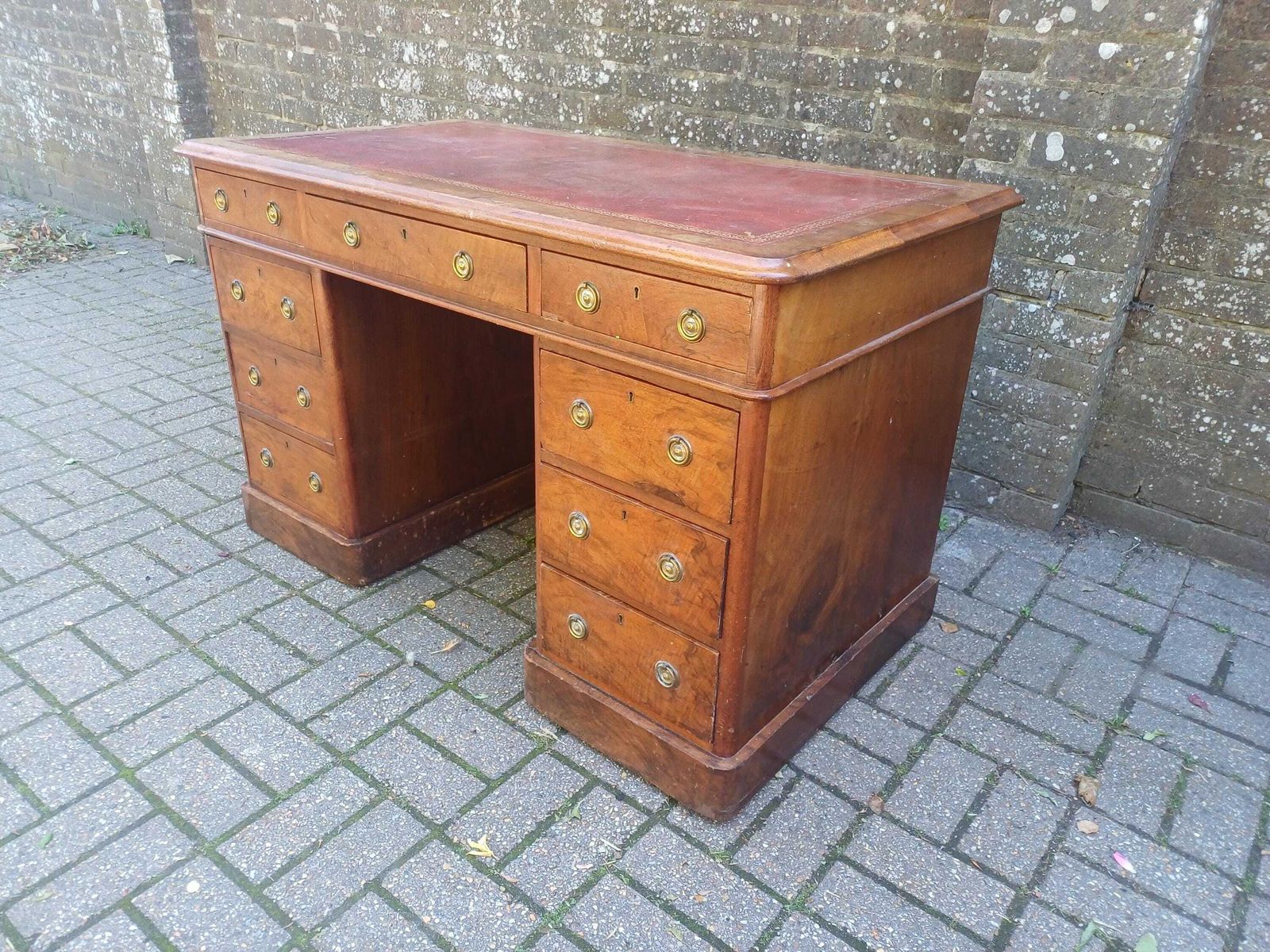 photo vintage Mature Victorian Walnut Pedestal Desk C1870 Antique Kneehole Writing Desk