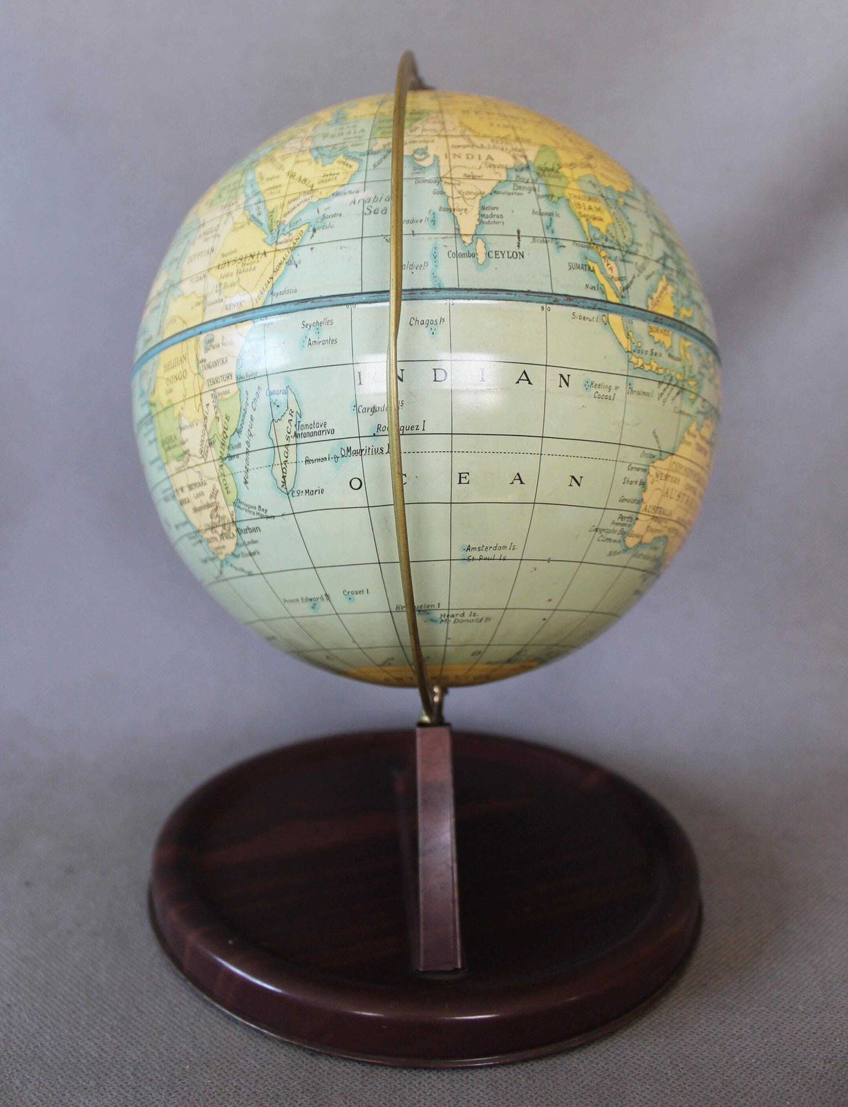 Vintage metalen wereldbol van Chad Valley, 1947–1948, Atlas, bureaudecoratie, Toy Maker HM Majesty The Queen, 28 centimeter hoog photo 125.0