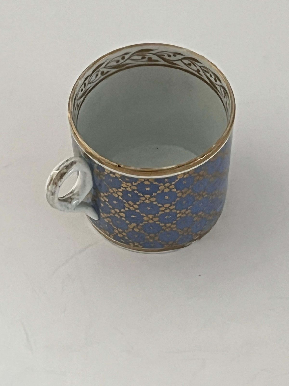 Georgian Period Porcelain Coffee, Minton Or New Hall, Gilt On Blue, Ca 1810 photo vinterior