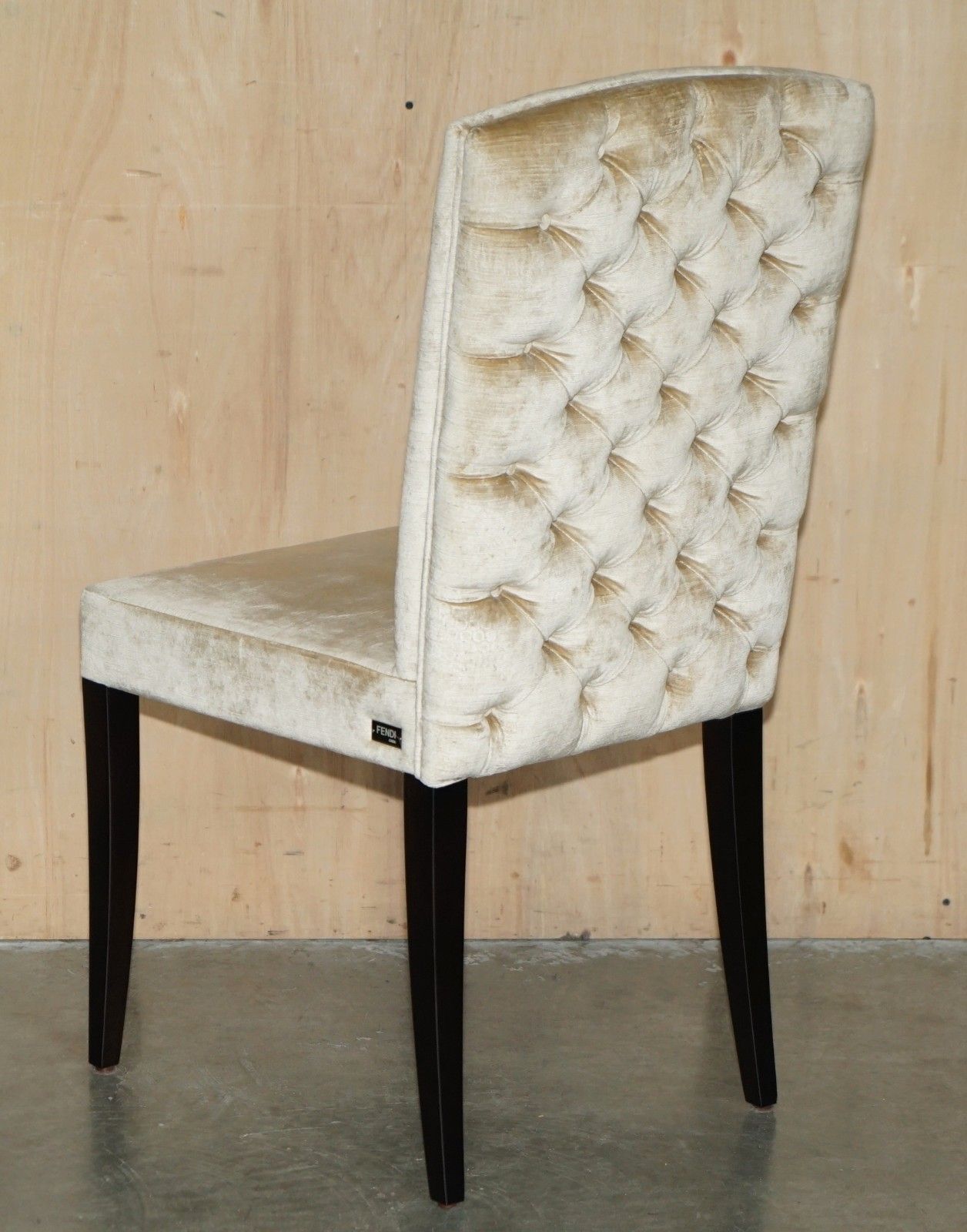 photo vintage Four Lovely Fendi Chesterfield Tufted Velvet Upholstery Fendi Casa Dining Chairs