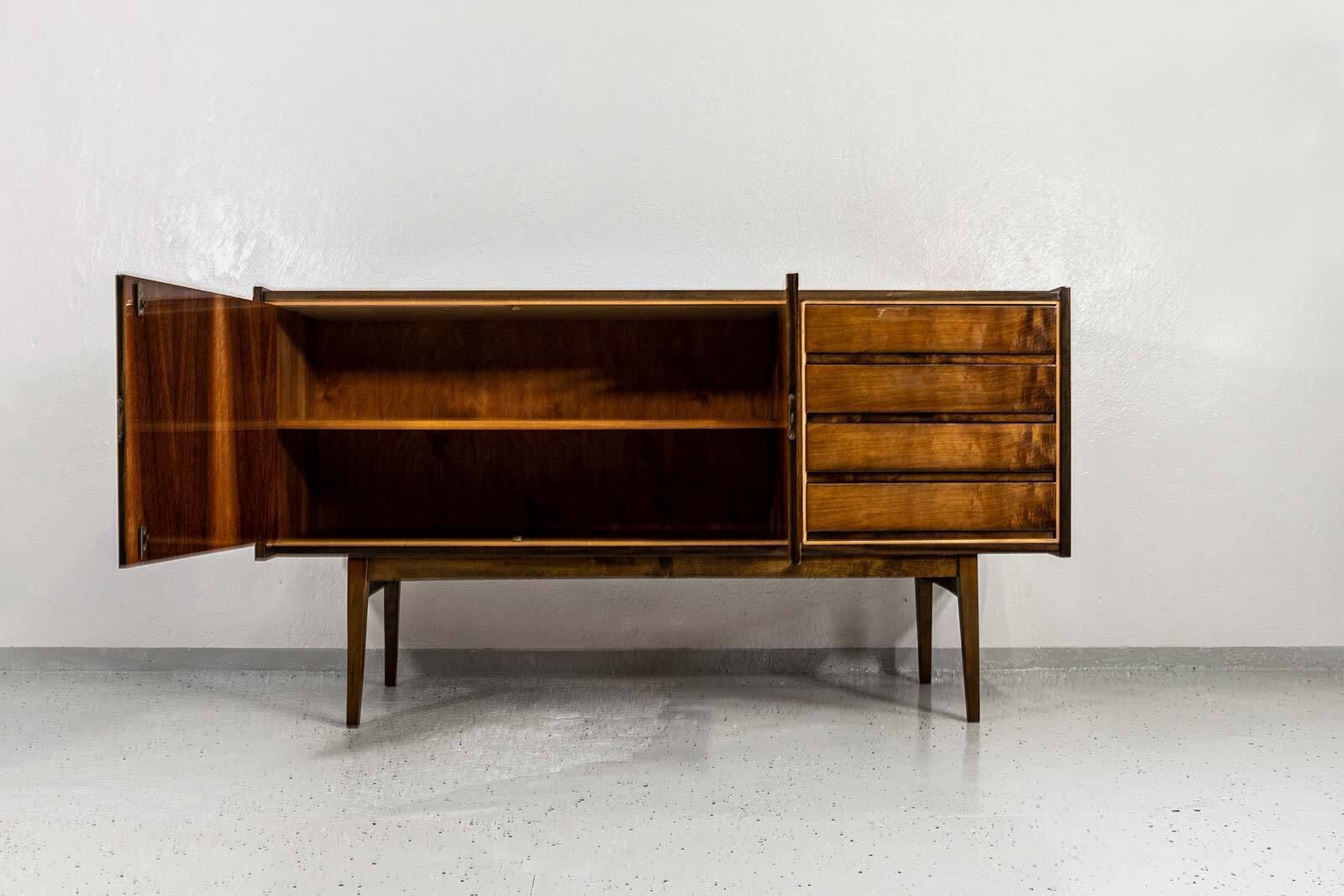 Mid-Century Hoogglans Walnoot Dressoir van S. Albracht, Polen, 1972 photo 1400.0