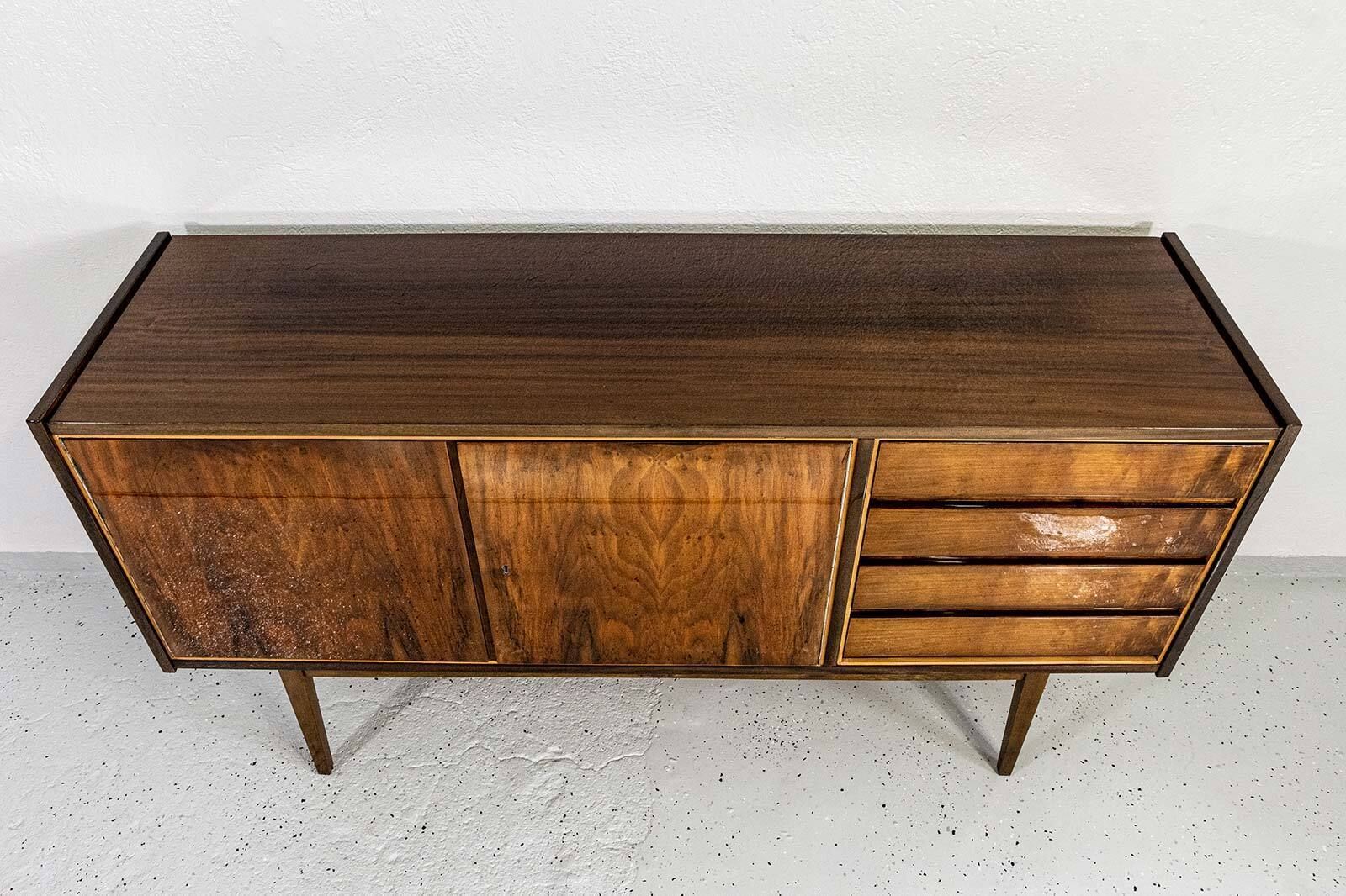 Mid-Century Hoogglans Walnoot Dressoir van S. Albracht, Polen, 1972 photo buy