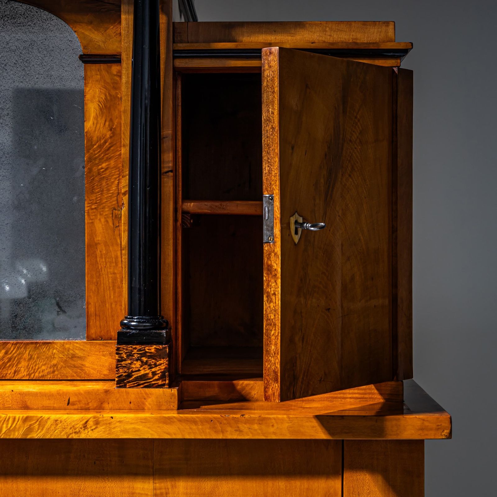 Biedermeier Nep-Secretaire Kabinet, Duitsland, ca. 1820 photo Meubels