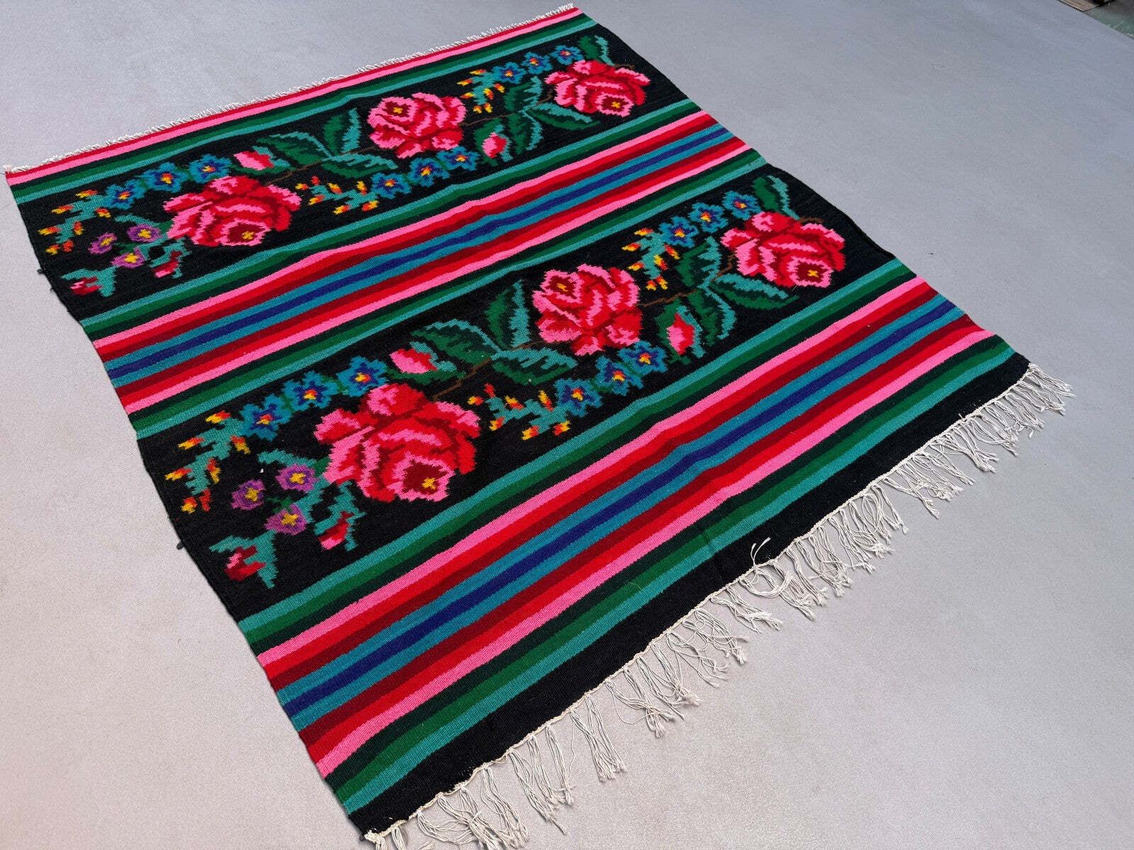 Vintage Moldaafse vierkante kilim 130x135 cm kelim wollen vloerkleed medium 2549 photo 375.0