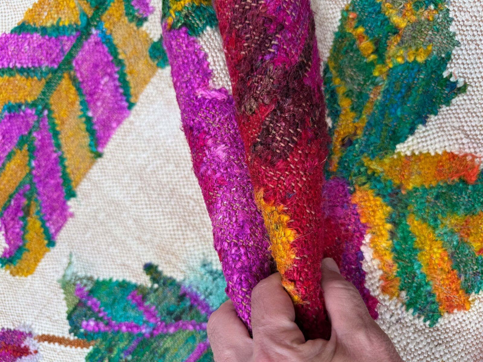 photo buy Vintage Rose Kilim Vloerkleed 170x240cm Shabby Wol en Zijde, Boho Medium 2544