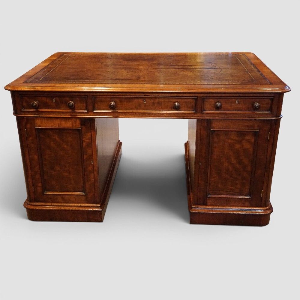 Furniture Rare Small Victorian Mahogany Partners Desk With Cupboards & Drawers photo
