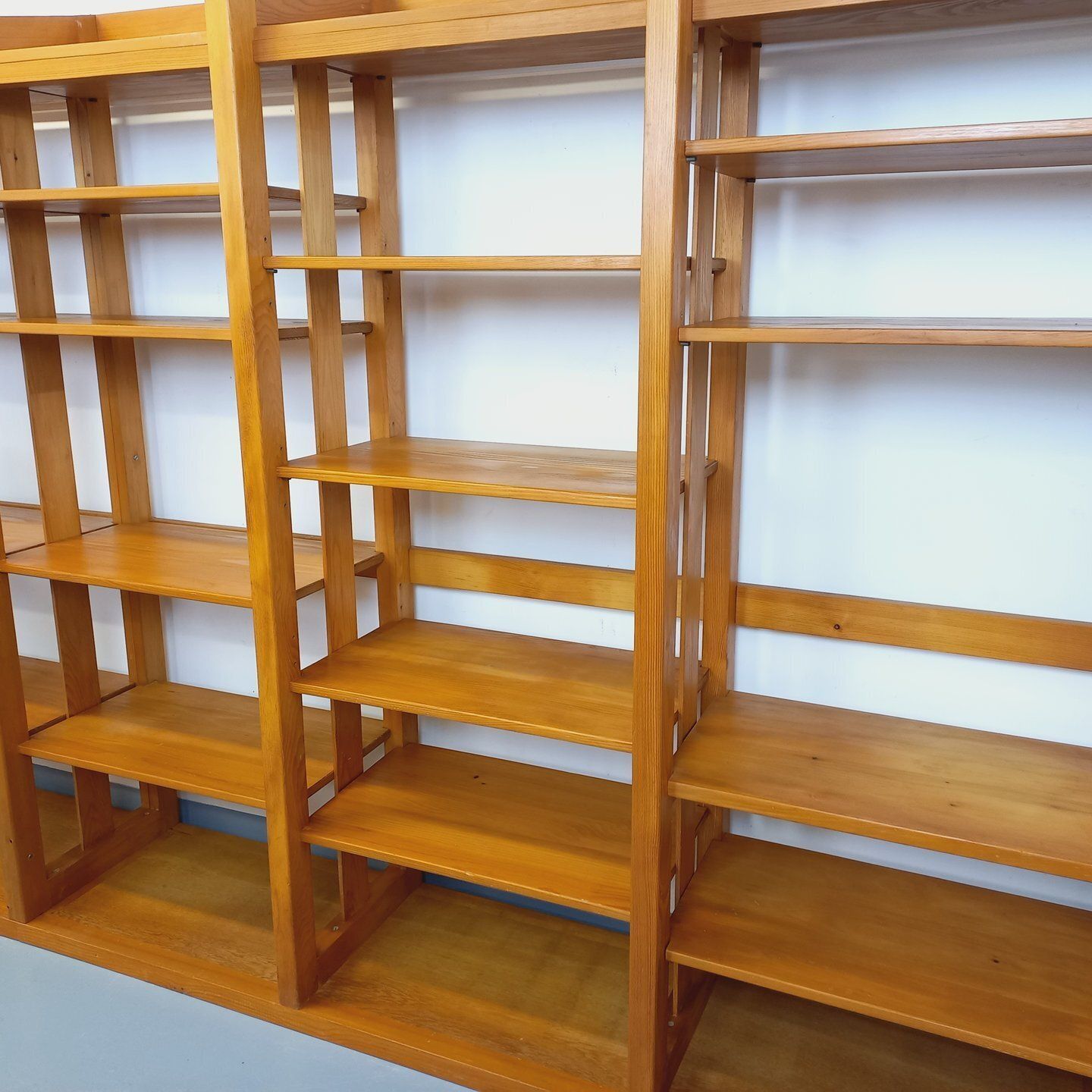 Meubels Grote modulaire boekenkast van grenen in 6 secties photo