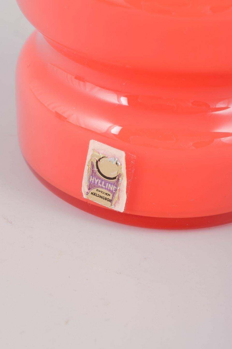 Hyllinge, Suède. Paire de vases en verre soufflé bouche orange vif, années 1970. photo Décoration