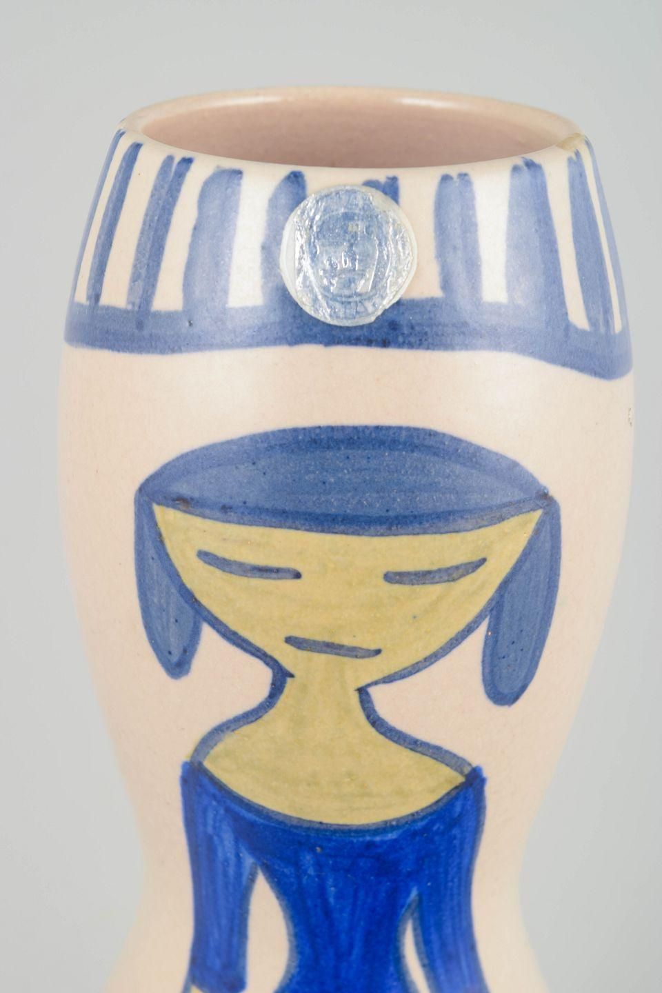 Vase en céramique Krukmakaren, Ystad, motif femme en robe bleue, années 1970 photo for sale
