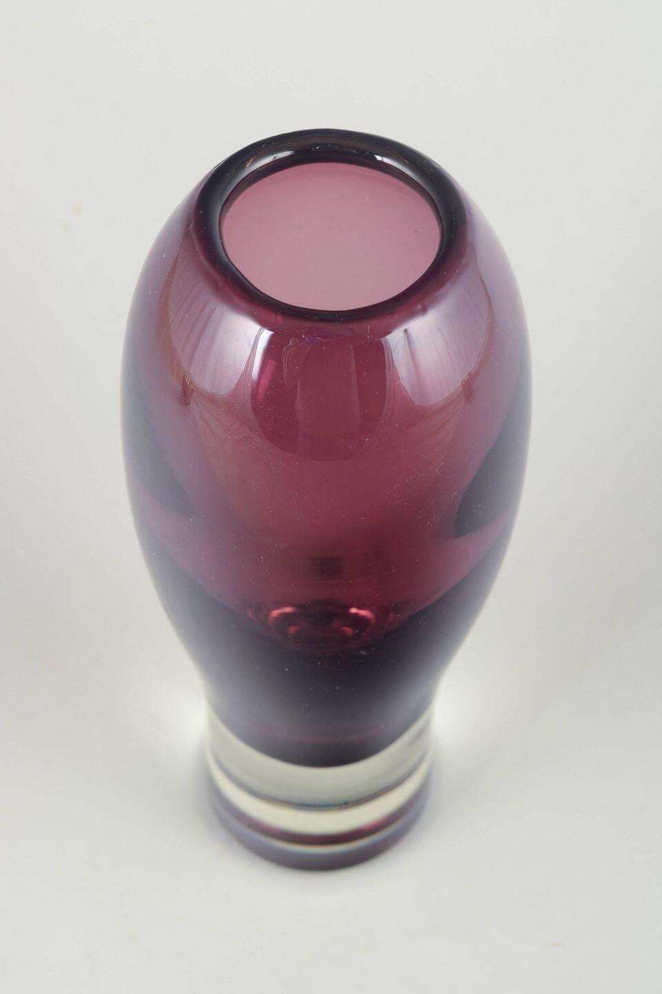 Vase en verre artistique Aimo Okkolin pour Riihimäen Lasi « Nimipäivä », années 1960 photo furniture