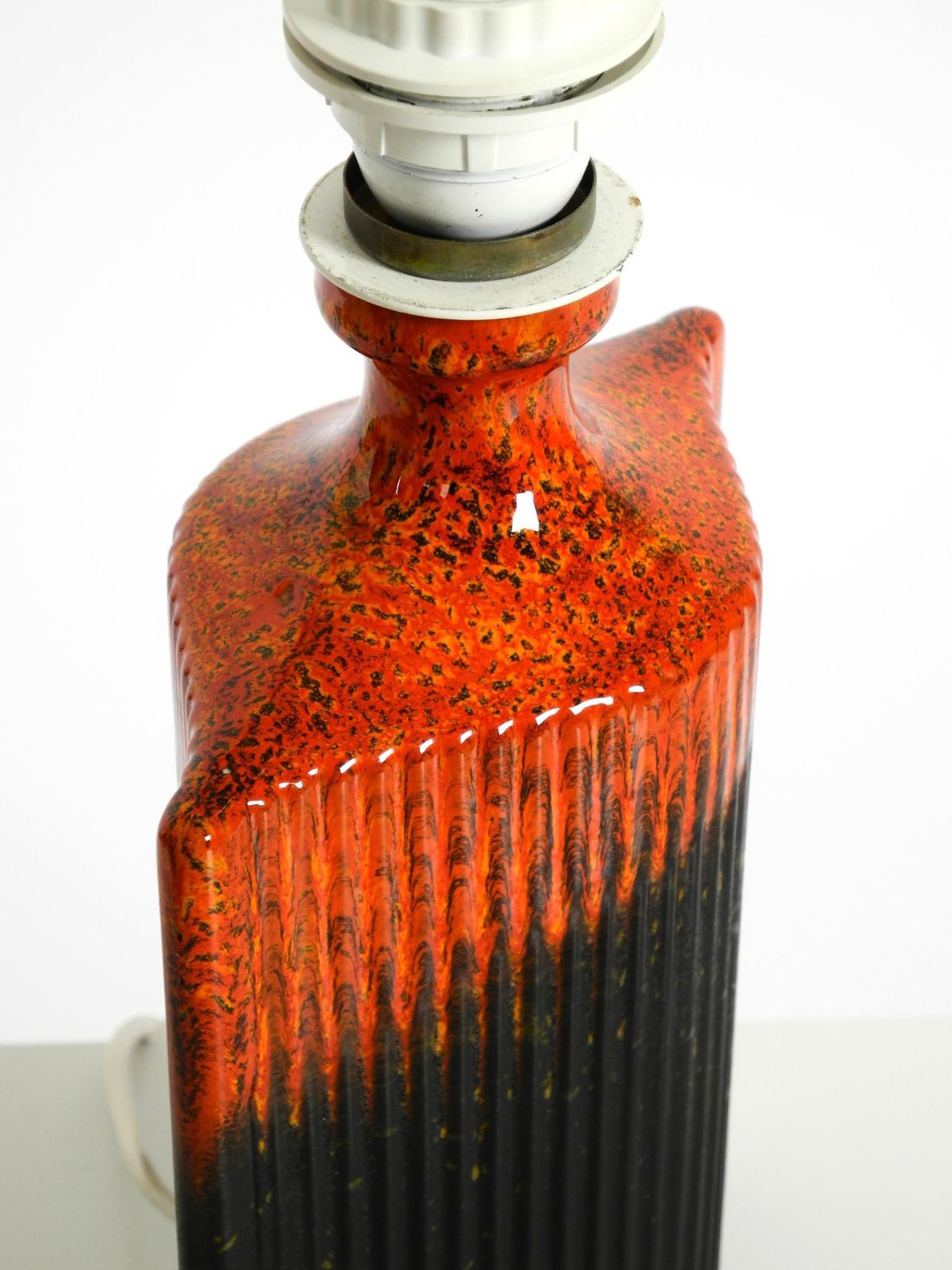 photo for sale Unique 1960s Ceramic Table Lamp In Red And Black By Kaiser Leuchten