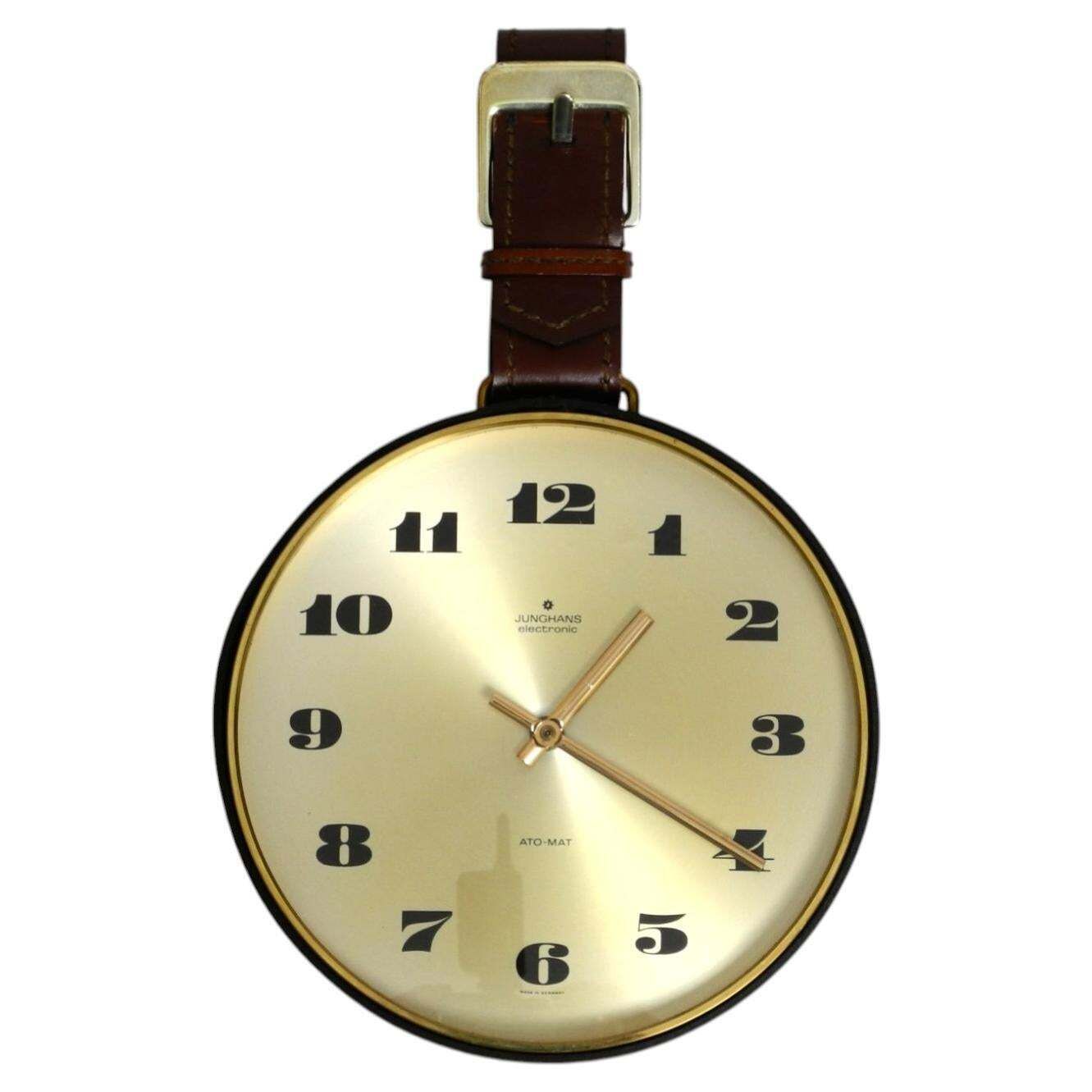 Junghans Messing Wandklok uit de jaren 1960 met Lederen Ophangband