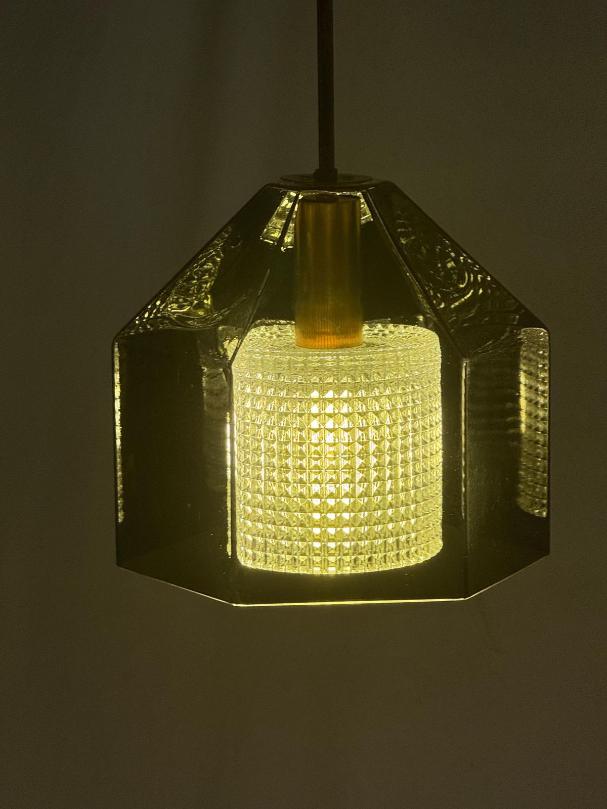 Verlichting Groene en glaspersglas hanglamp van Carl Fagerlund photo