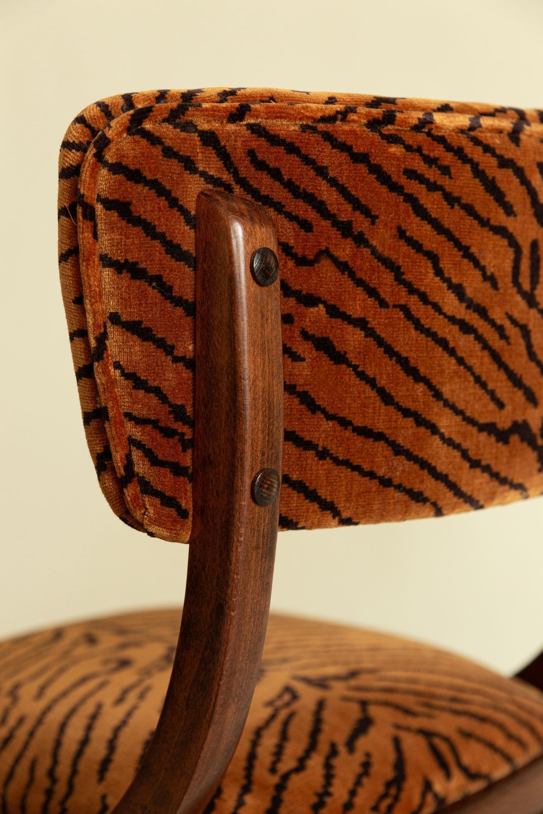Four Mid Century Bumerang Chairs, Tiger Speaking Velvet   Dedar, Poland, 1960s photo vintage