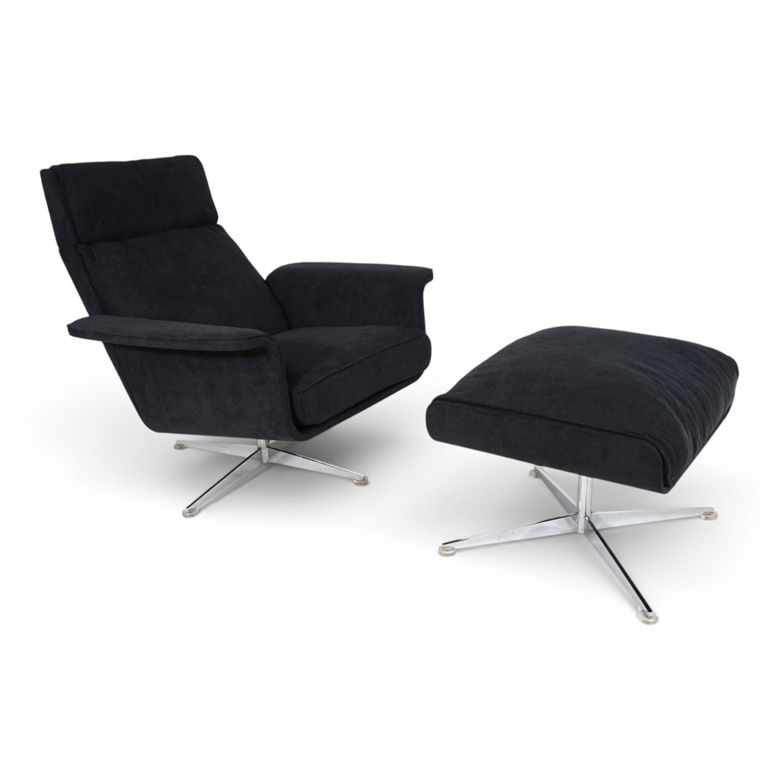 Kaufeld Siesta 62 Lounge Chair door Jacques Brule, 1960 photo vinterior