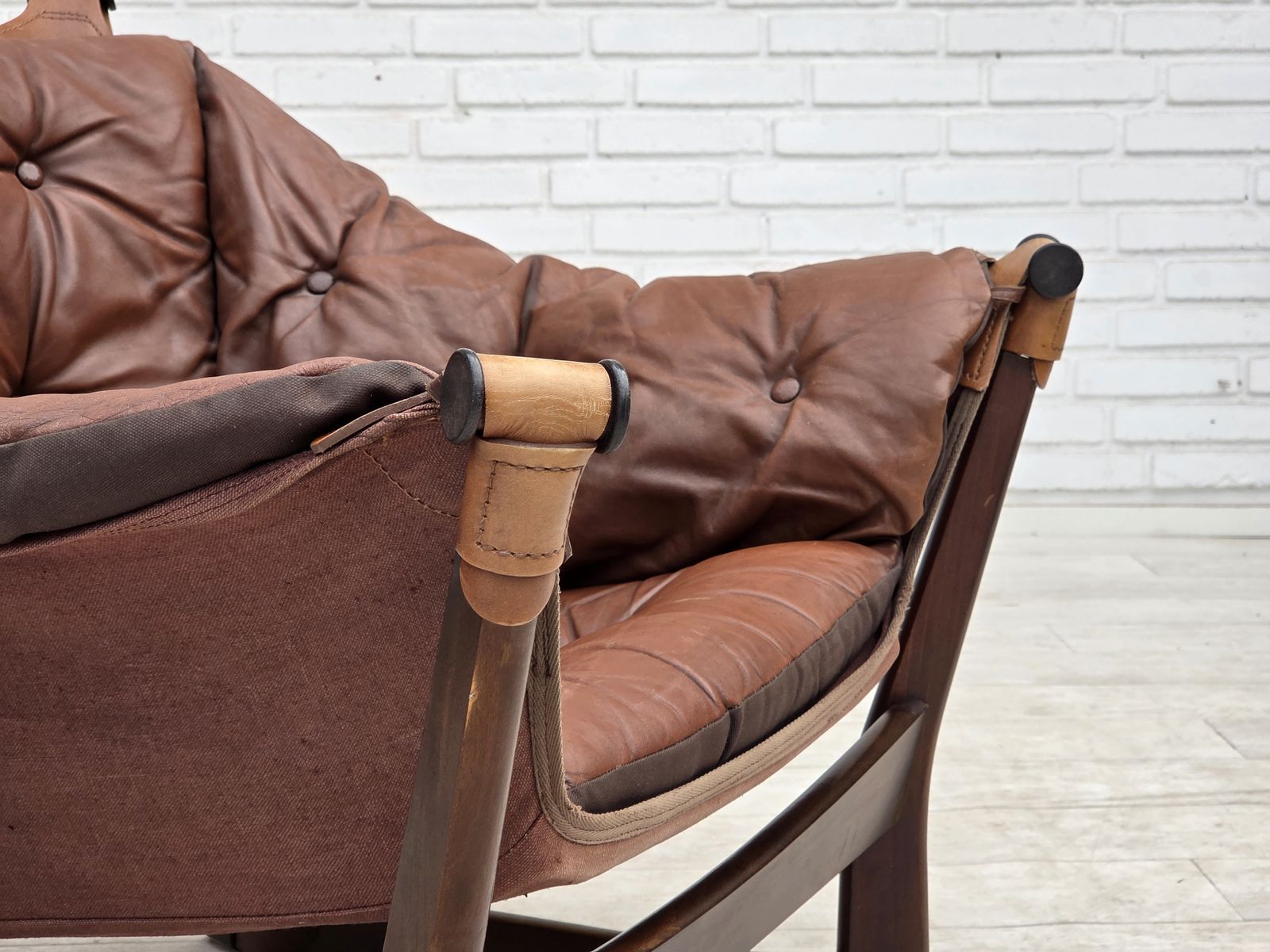 Ca. jaren 1970, Noors design van Tormod Alnaes, "Trega" loungestoel. photo Meubels