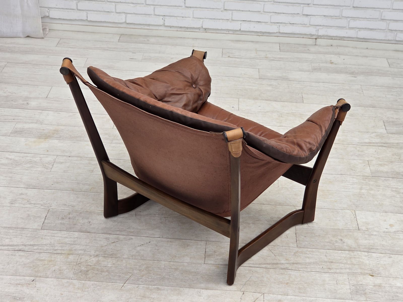 photo vinterior Ca. jaren 1970, Noors design van Tormod Alnaes, "Trega" loungestoel.