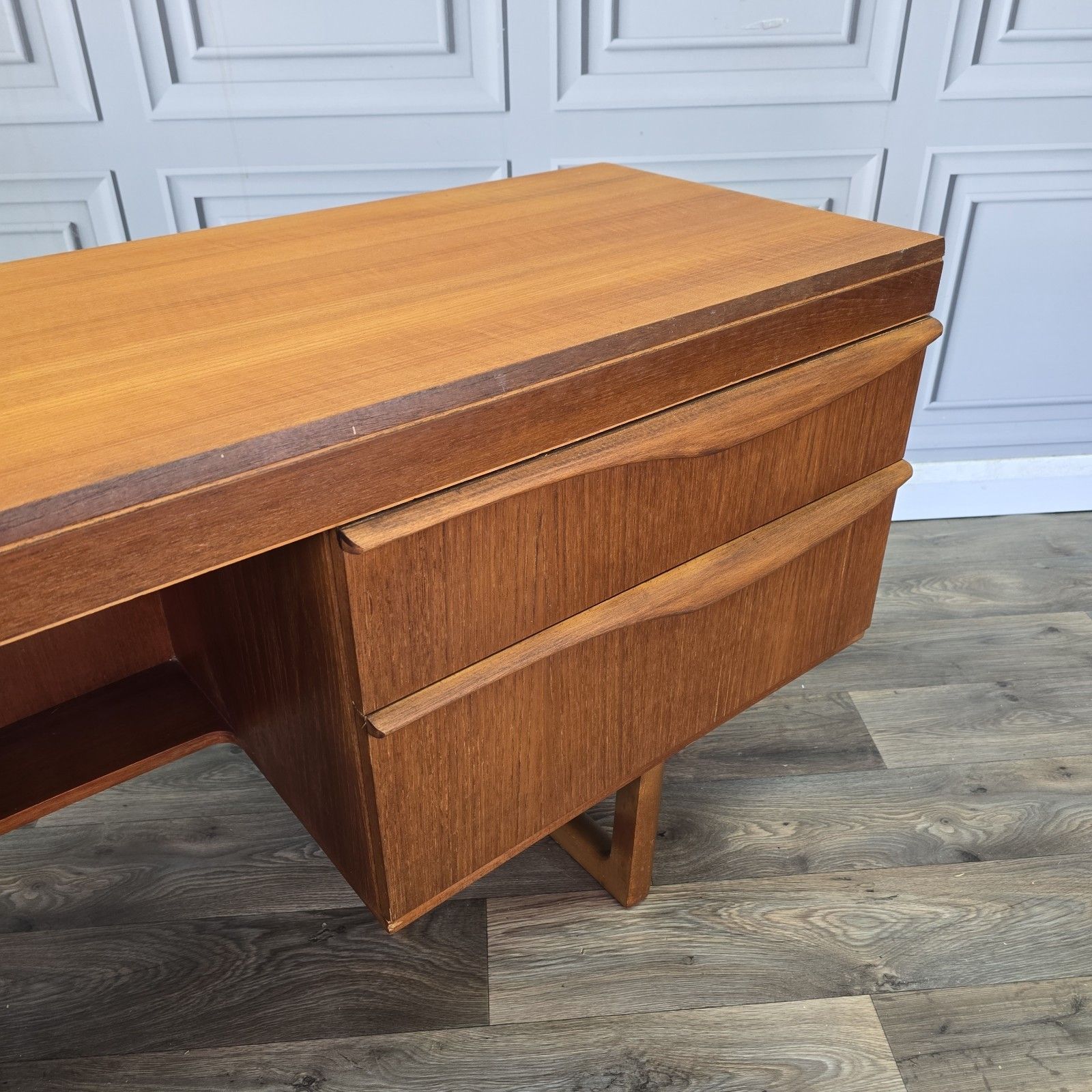 Mid Century Writing Desk Teak Scandinavian Style Dressing Table Vintage Retro photo 470.0