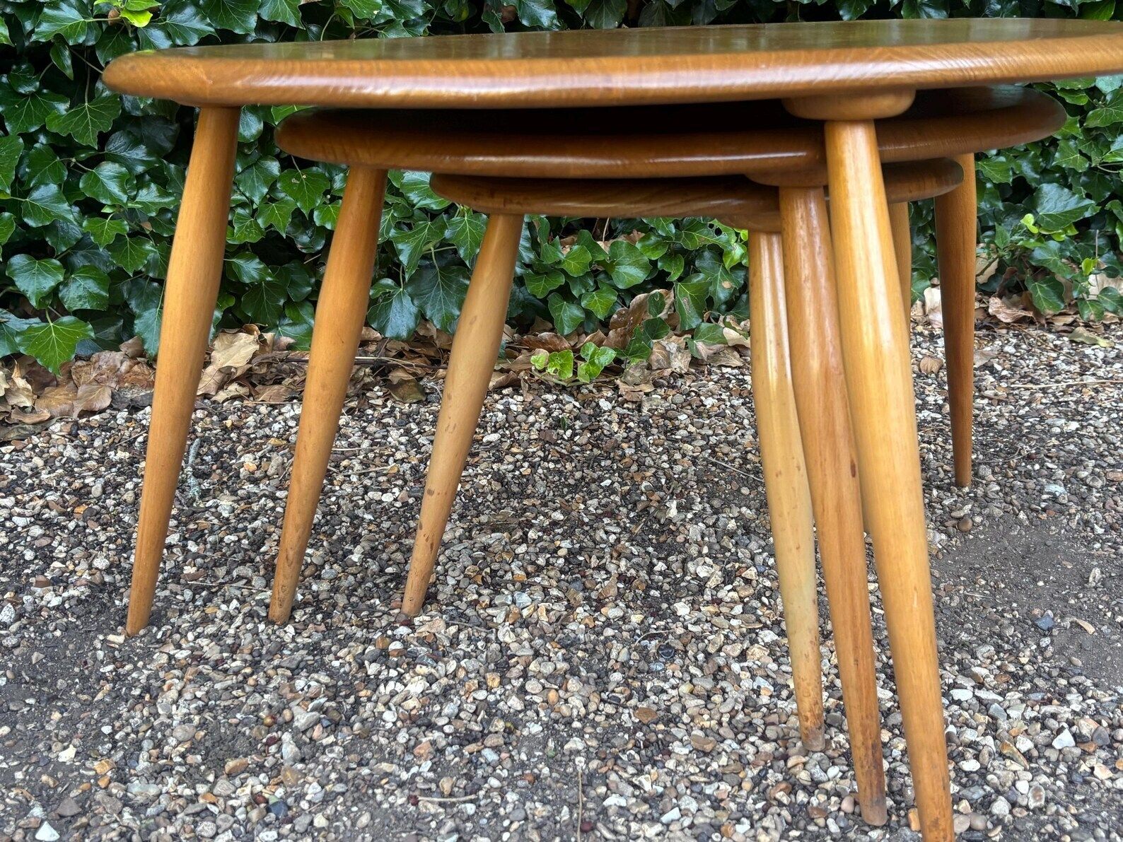 photo buy Pebble Nest Of Tables By Lucian Ercolani For Ercol