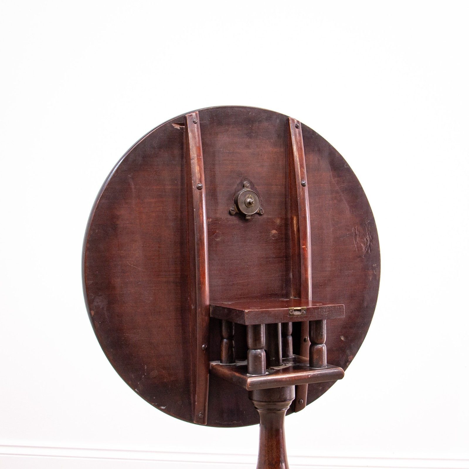 Georgian Mahogany Tilt Top Table With Birdcage Mechanism photo 625.0