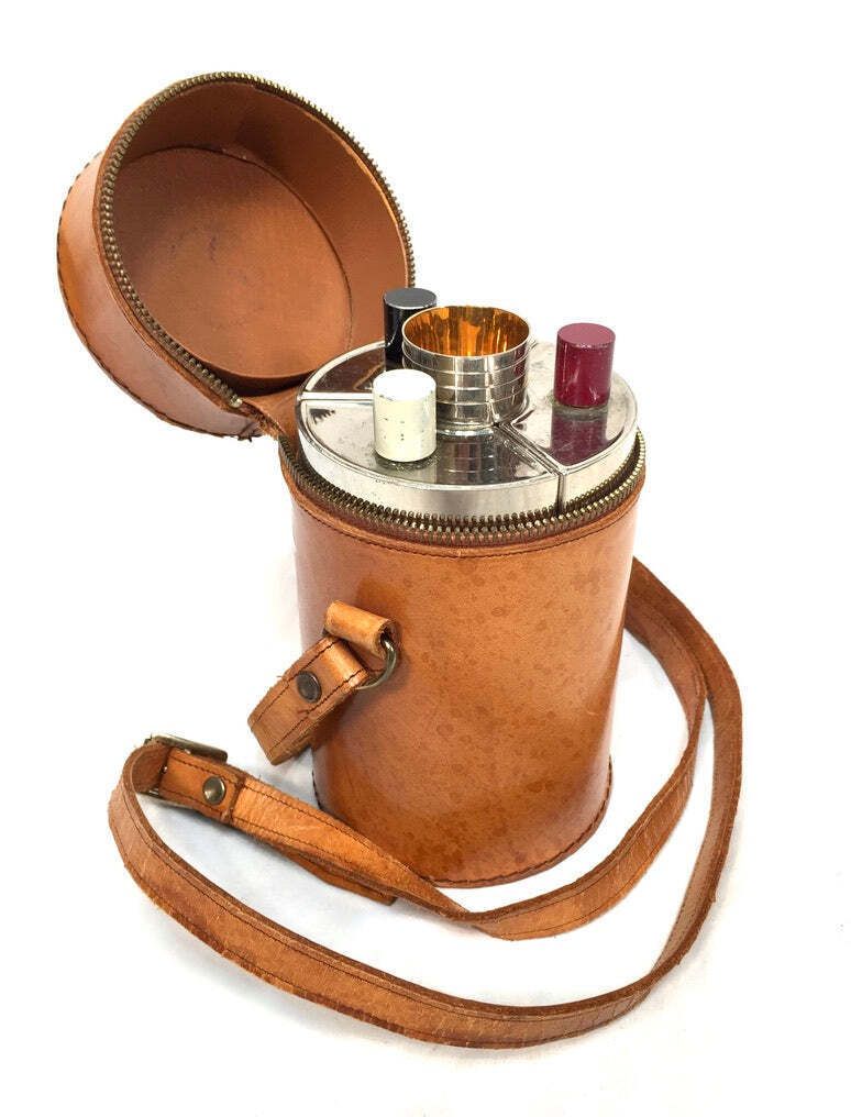 Antique Deco Metal Bottle Hip Flask Set In Original Leather Travel Case C.1930 photo 99.0