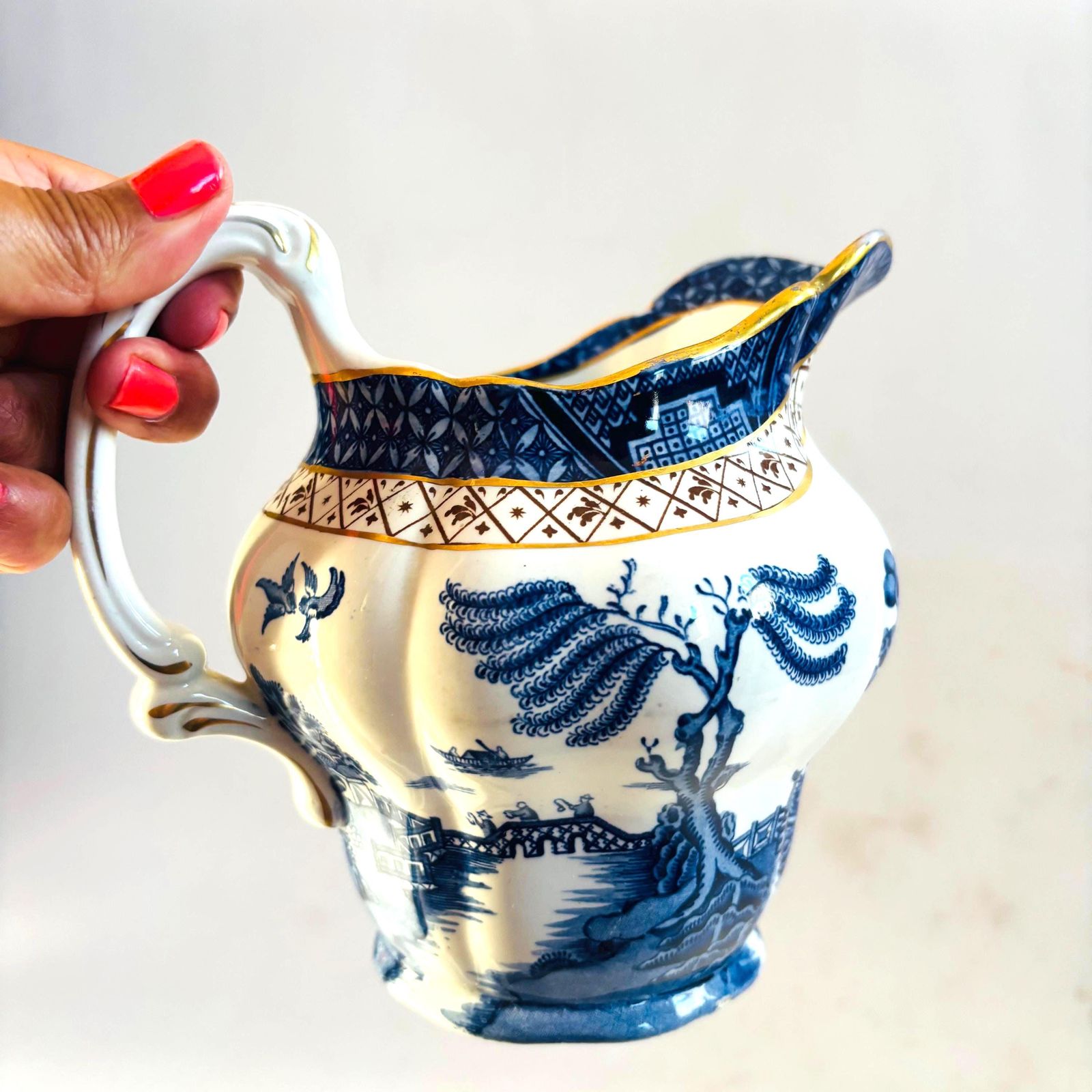 Booths A8025 Real Old Willow Gold Gilt Jug/Pitcher ca. 1944