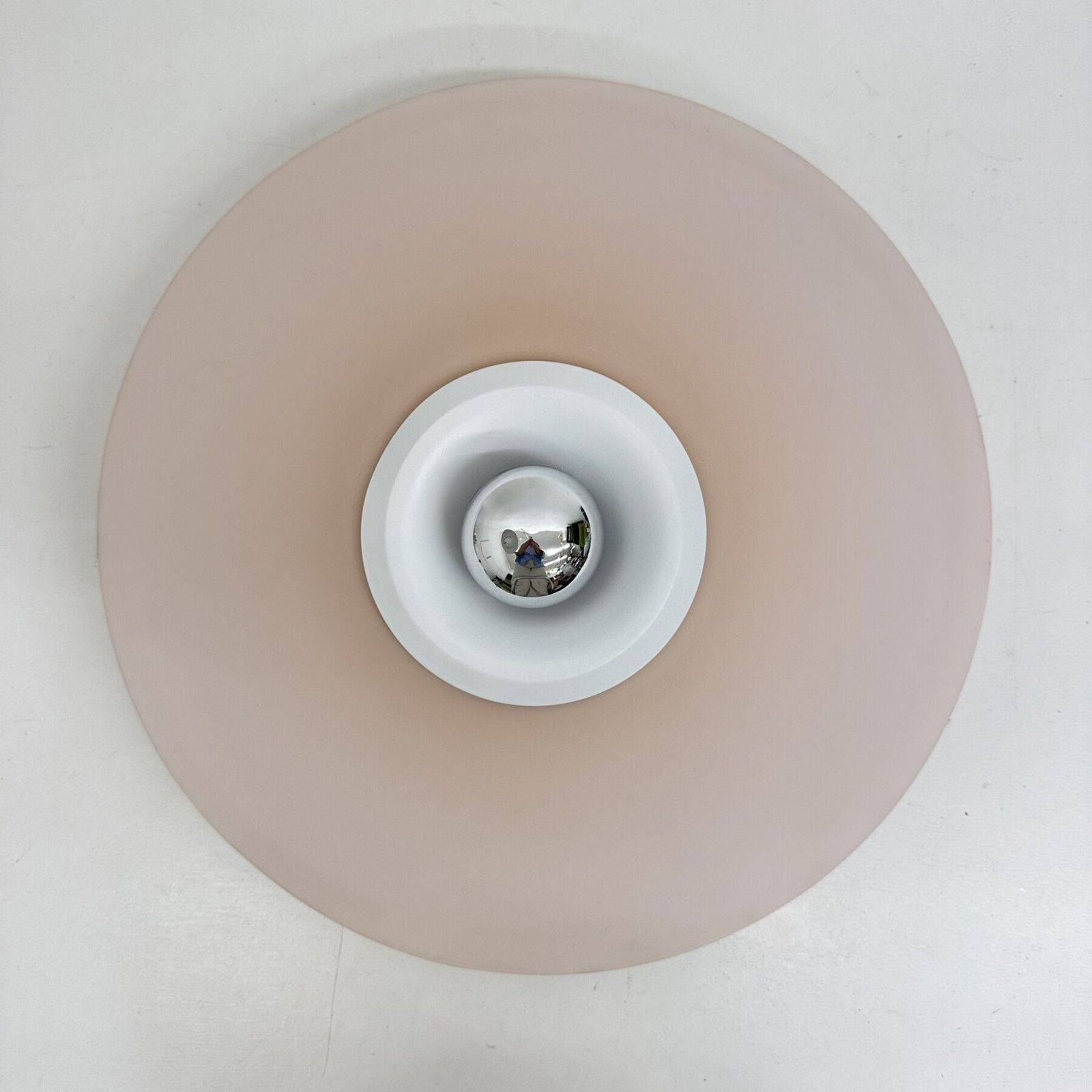 Postmodern Italiaanse wandlamp van roze glas, jaren 1980