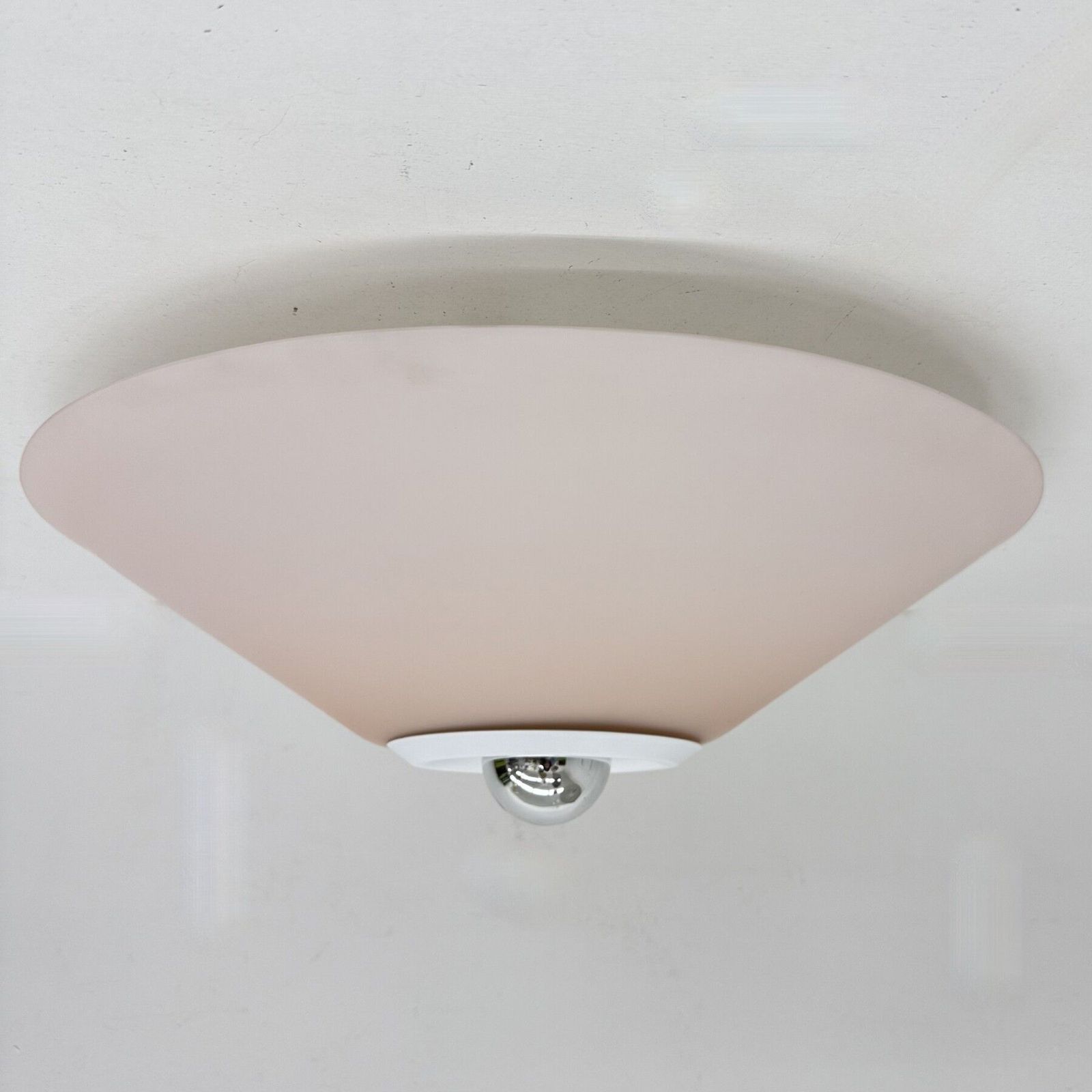 photo buy Postmodern Italiaanse wandlamp van roze glas, jaren 1980