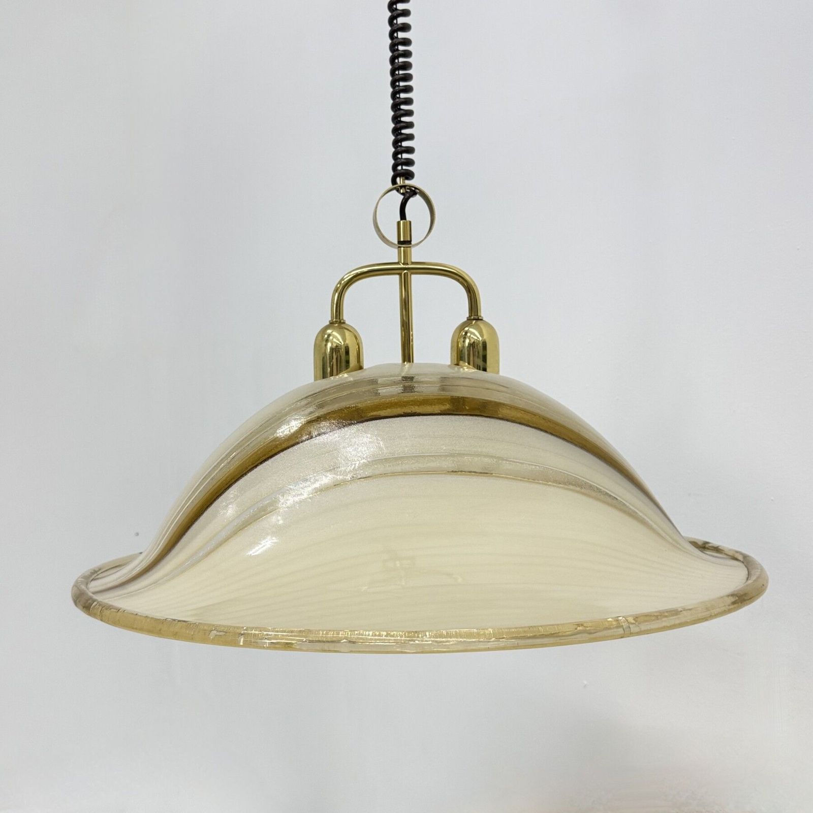 photo furniture Cosack Leuchten Lucite hanglamp, jaren 1970