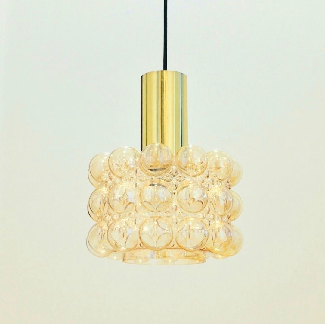 Suspension mid-century Space Age en verre bullé ambré et laiton, par Helena Tynell pour Limburg, Allemagne, années 1960/1970 photo vinterior