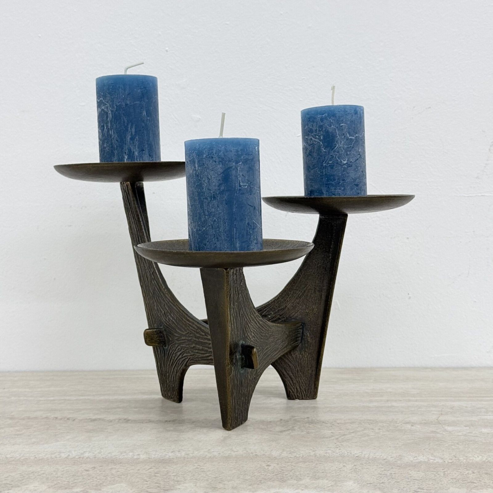 Modernistisch sculpturaal brutalistisch massief bronzen kandelaar, Frankrijk, jaren 1960 photo Woonaccessoires
