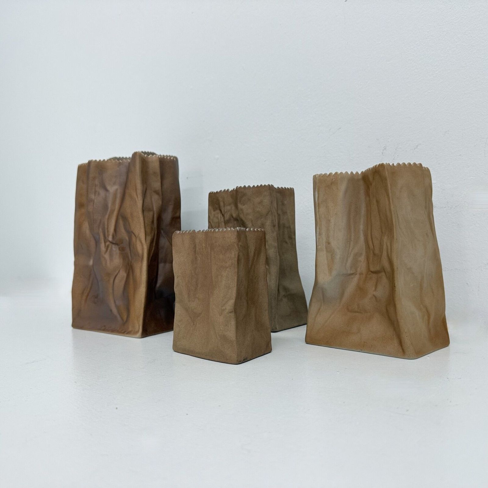 Set van 6 Rosenthal Paper Bag vazen van Tapio Wirkkala, jaren 1970 photo vinterior