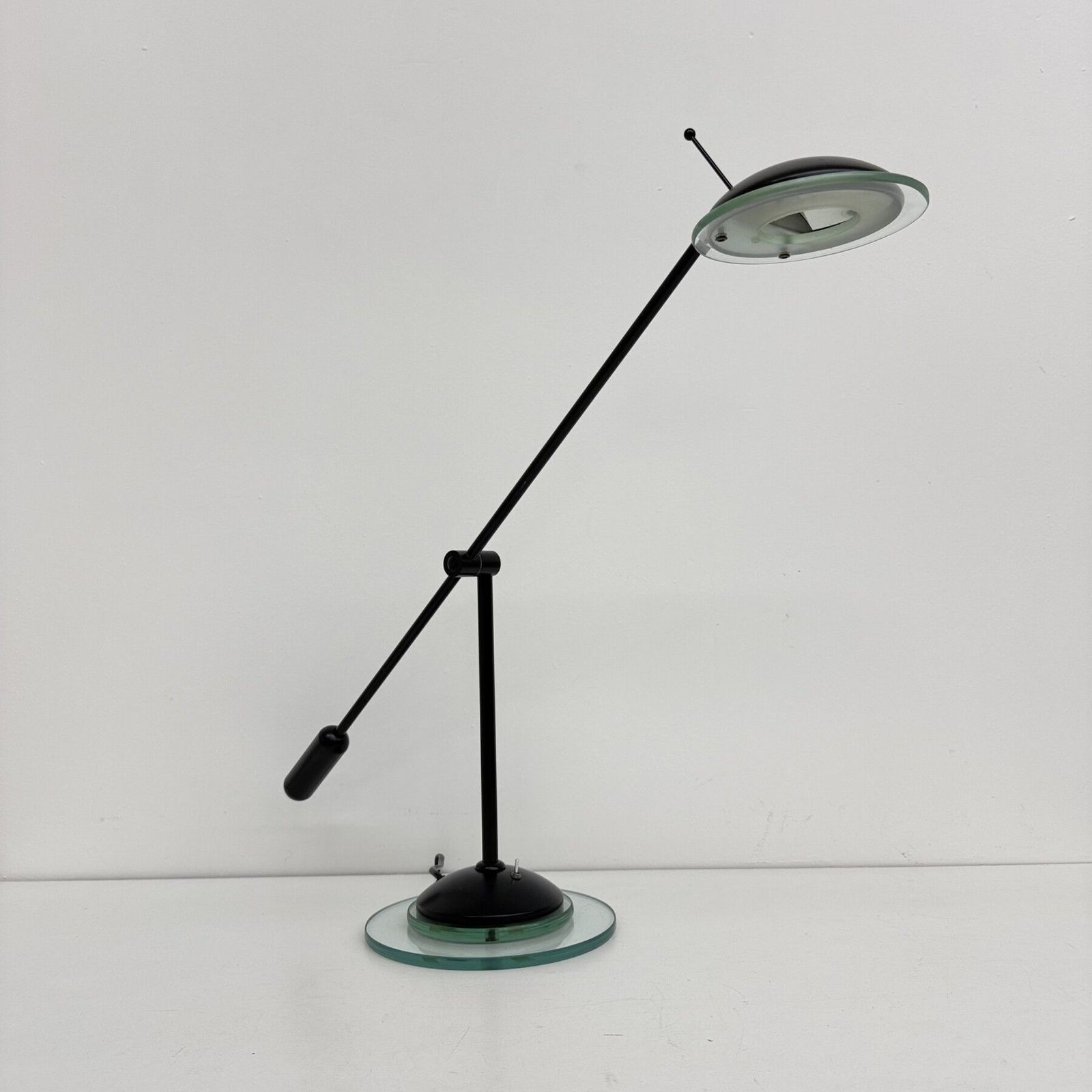 photo furniture Postmodern Herda minimalistische bureaulamp, jaren 1980