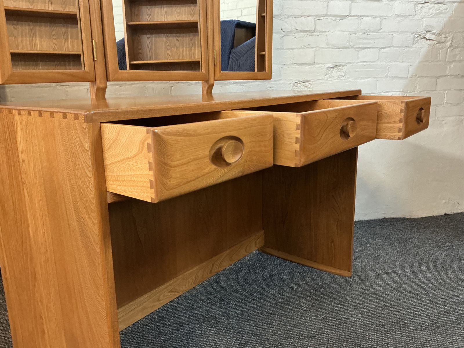 Ercol Windsor Dressing Table In Light Finish. photo 950.0