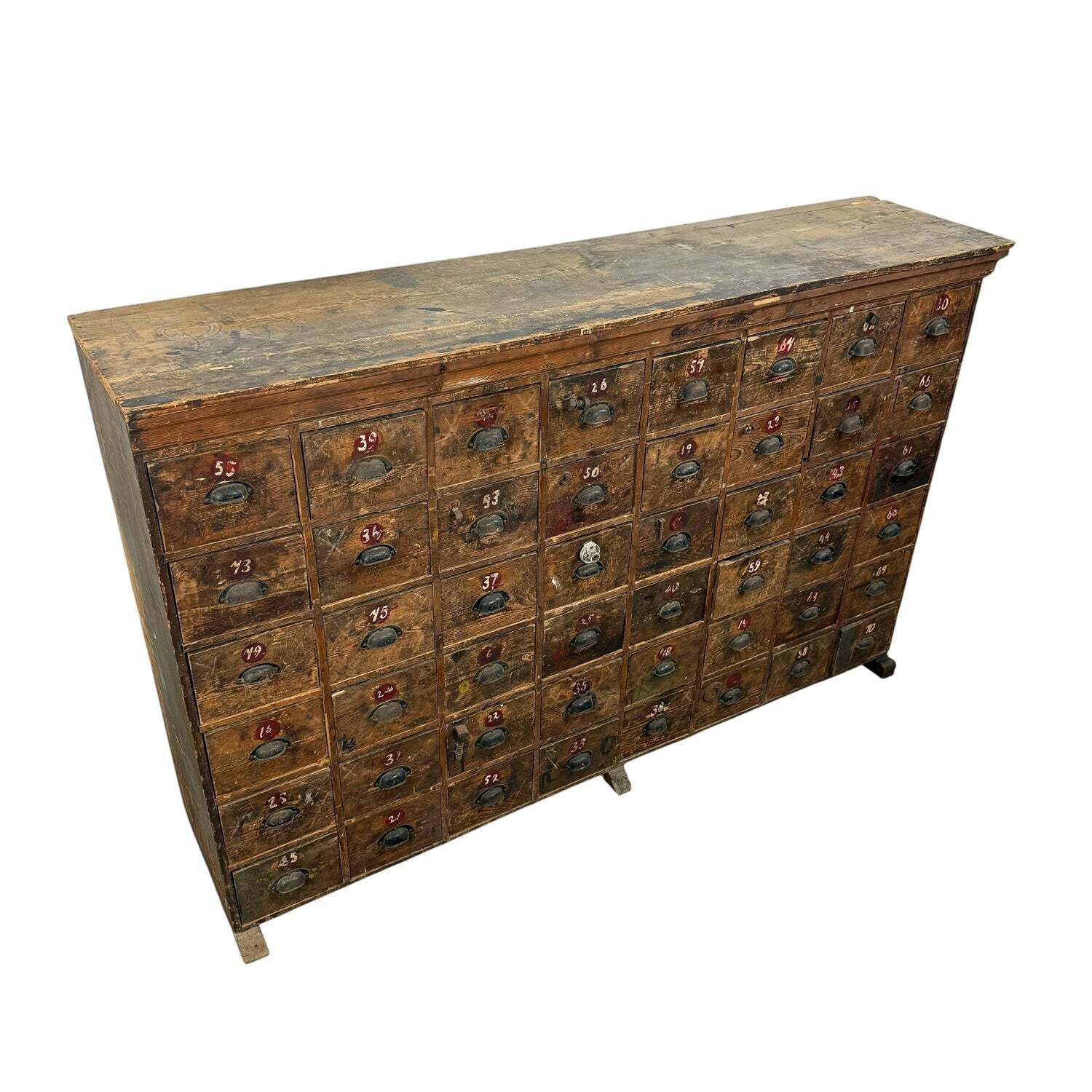Grote antieke ladekast met 48 lades photo furniture