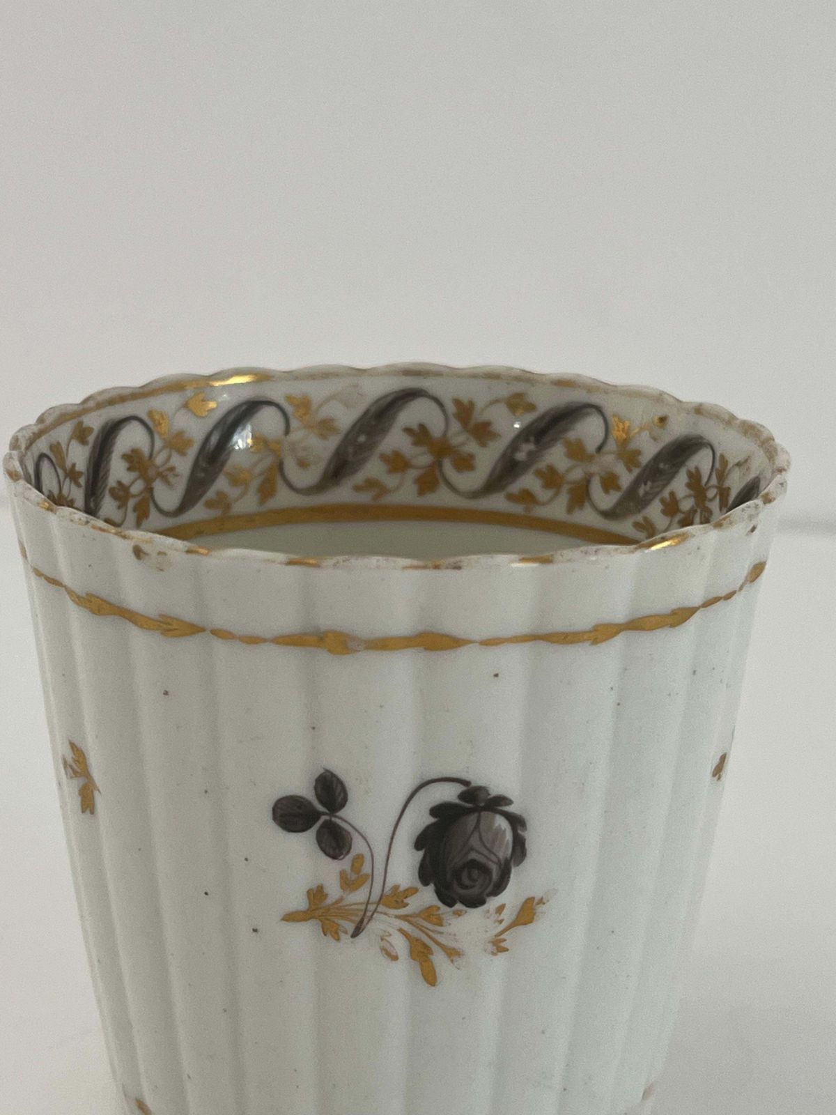 Chamberlains Worcester Coffee Can Porcelain Vertical Flutes, Gilded Ptn, Ca 1790 photo furniture
