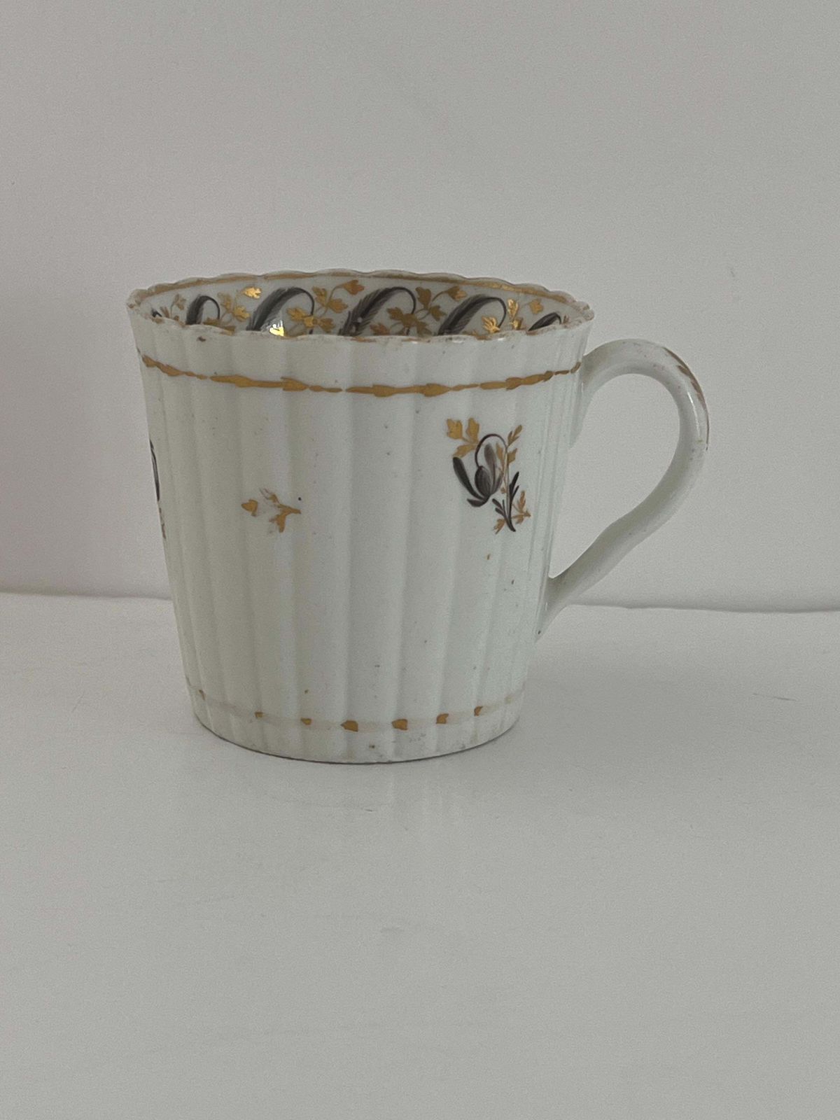 Chamberlains Worcester Coffee Can Porcelain Vertical Flutes, Gilded Ptn, Ca 1790 photo 297.0