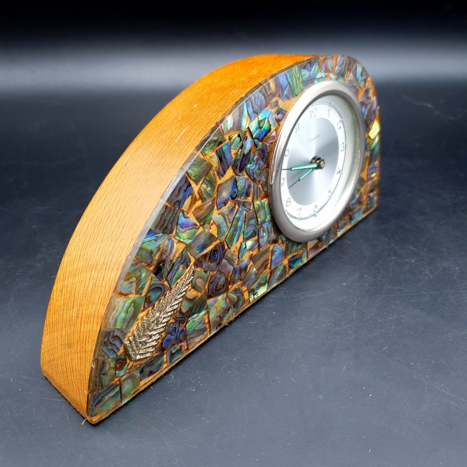 Vintage Blessing Clock, Duits uurwerk, Paua-schelp abalone, Nieuw-Zeeland, jaren 1980 photo for sale