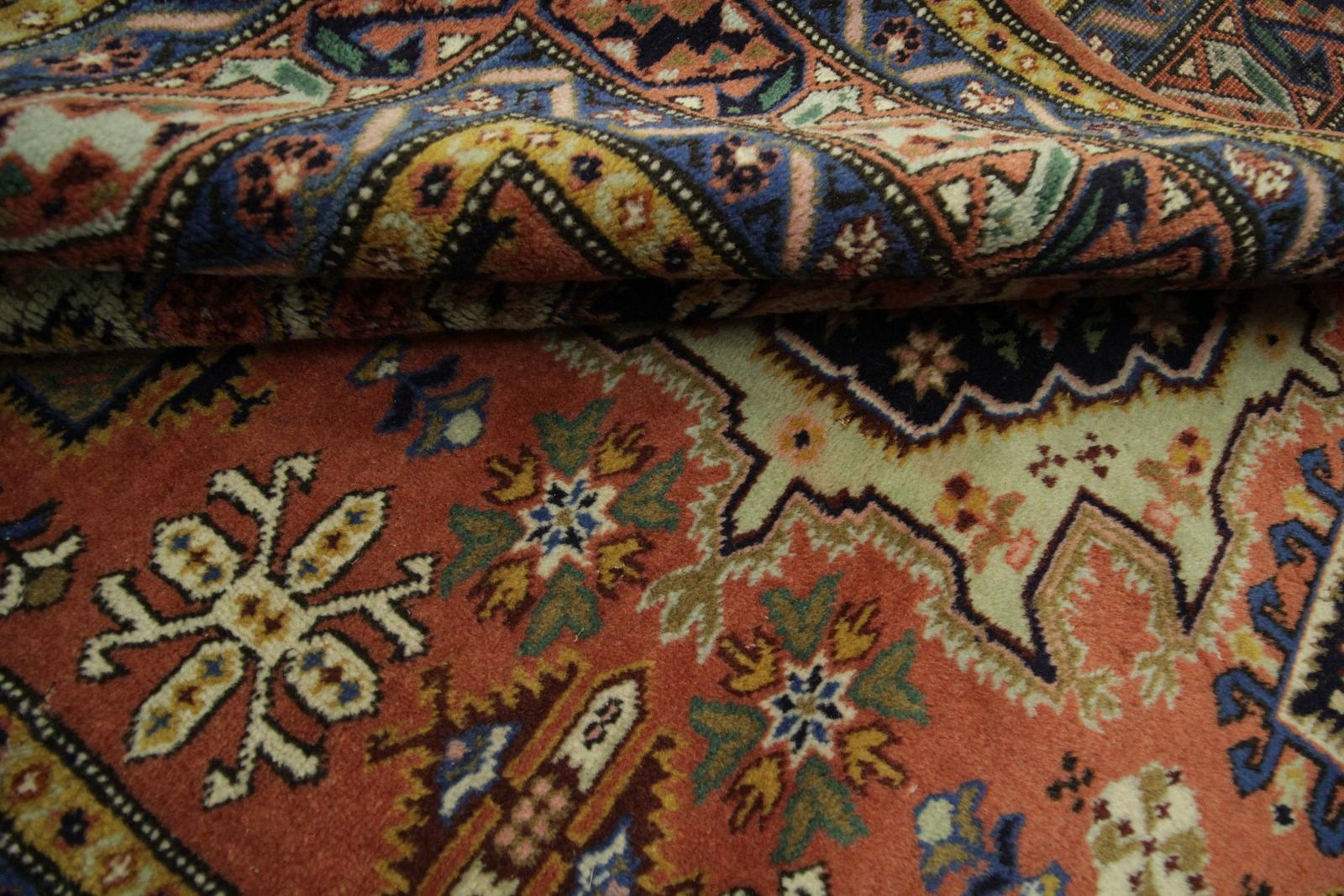 Traditional Carpet Vintage Turkish Rug Wool Oriental Rug, Bedroom Rug For Sale photo vintage