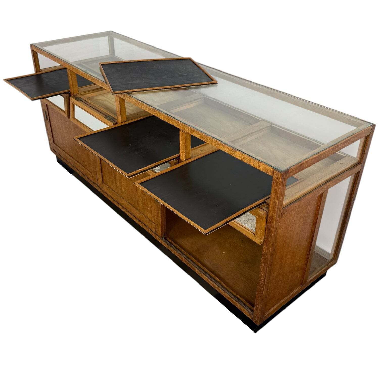 photo vinterior Large Vintage Oak Shop Display Counter
