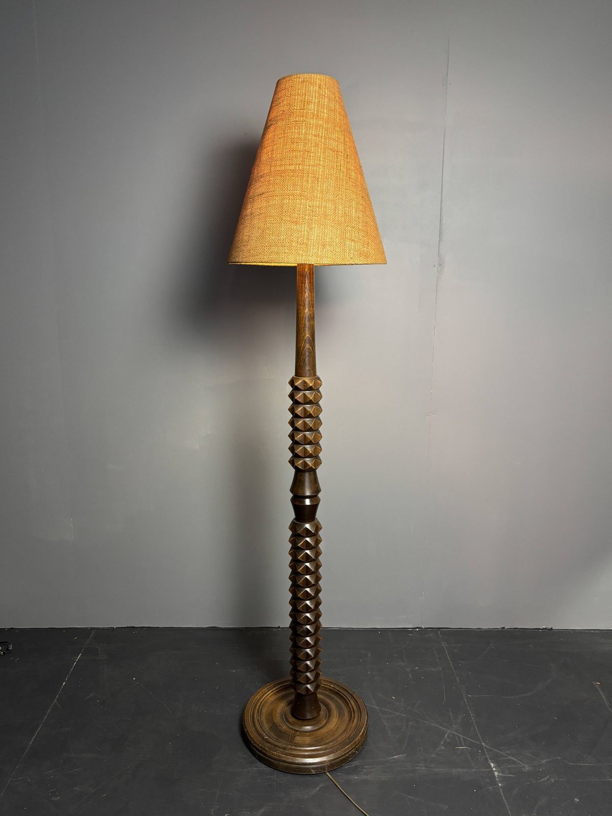 Luminaires Lampadaire Brutalist mid-century dans le style de Charles Dudouyt, années 1950 photo