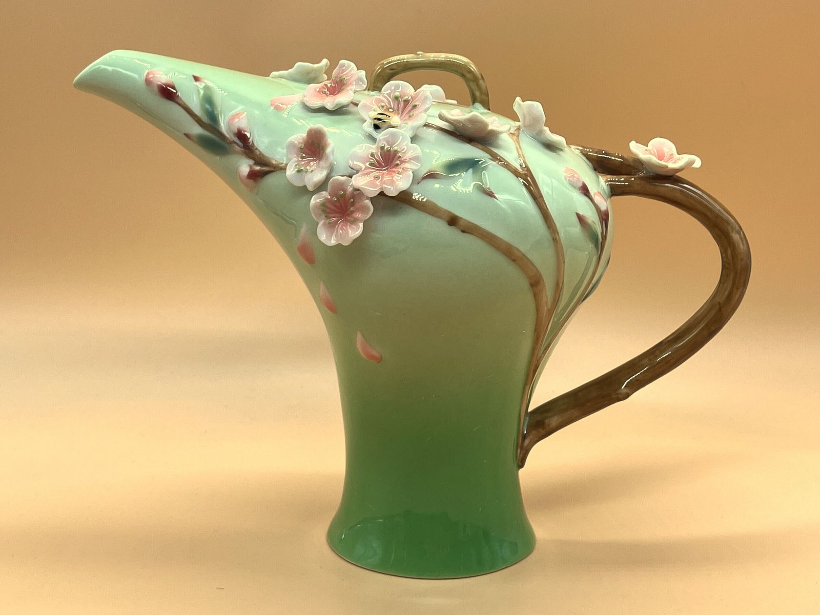 Dan Samuels Porcelain Australia Sakura Cherry Blossom Design Tea Pot In Original Box. photo vinterior