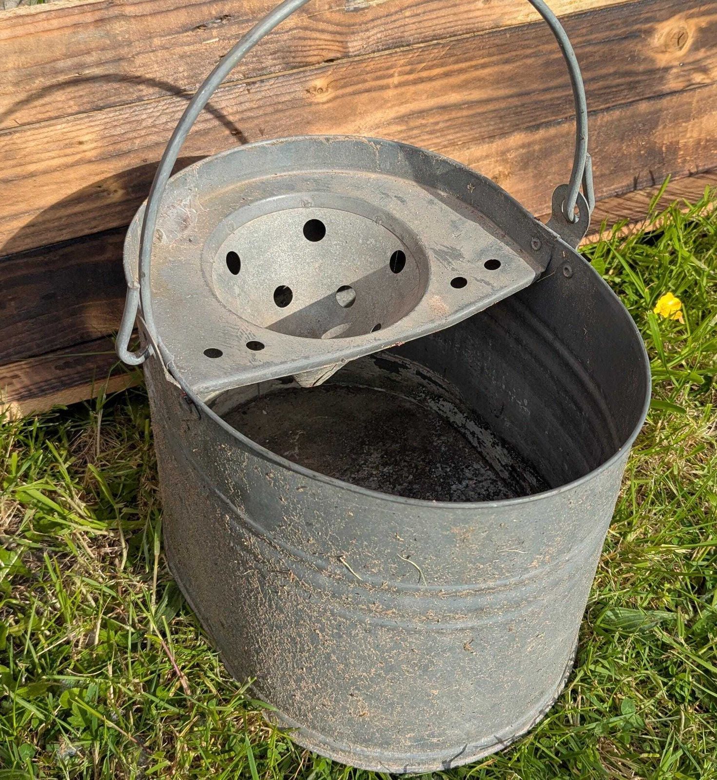 Garden Decor Vintage Galvanised Steel Mop Bucket photo