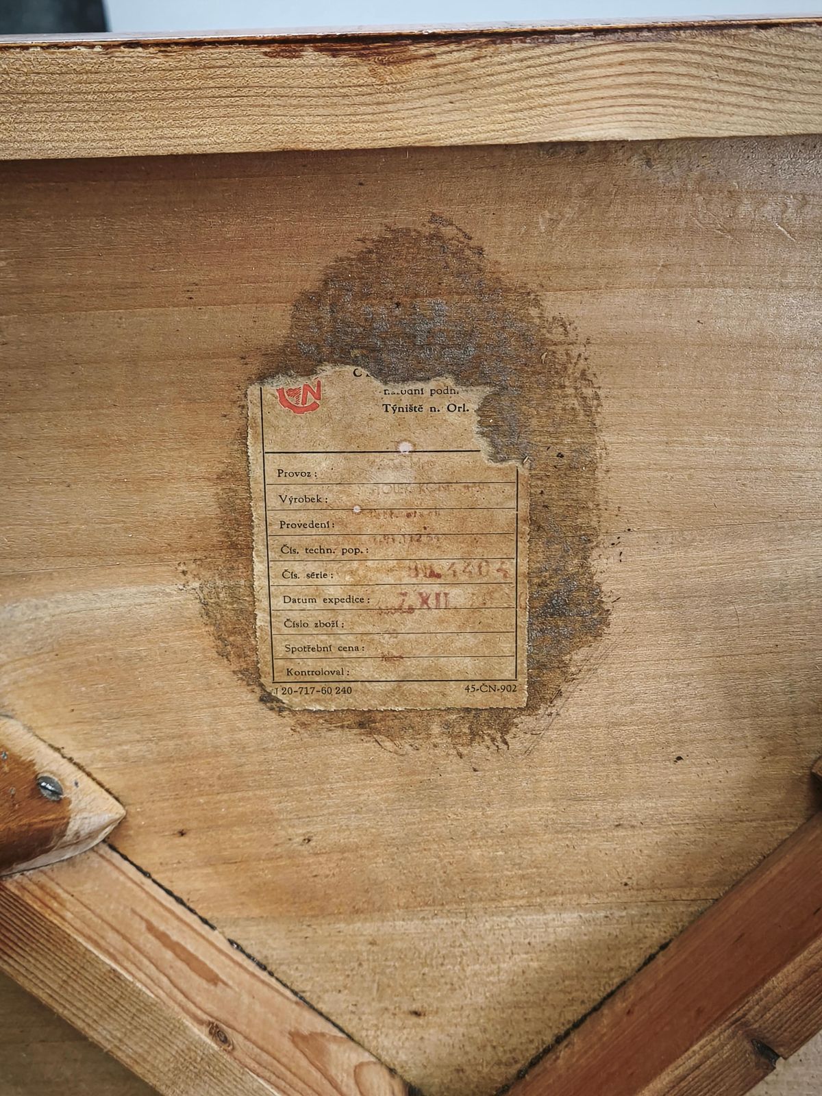 photo for sale Spider bijzettafel van Jindřich Halabala, Tsjecho-Slowakije, jaren 1960