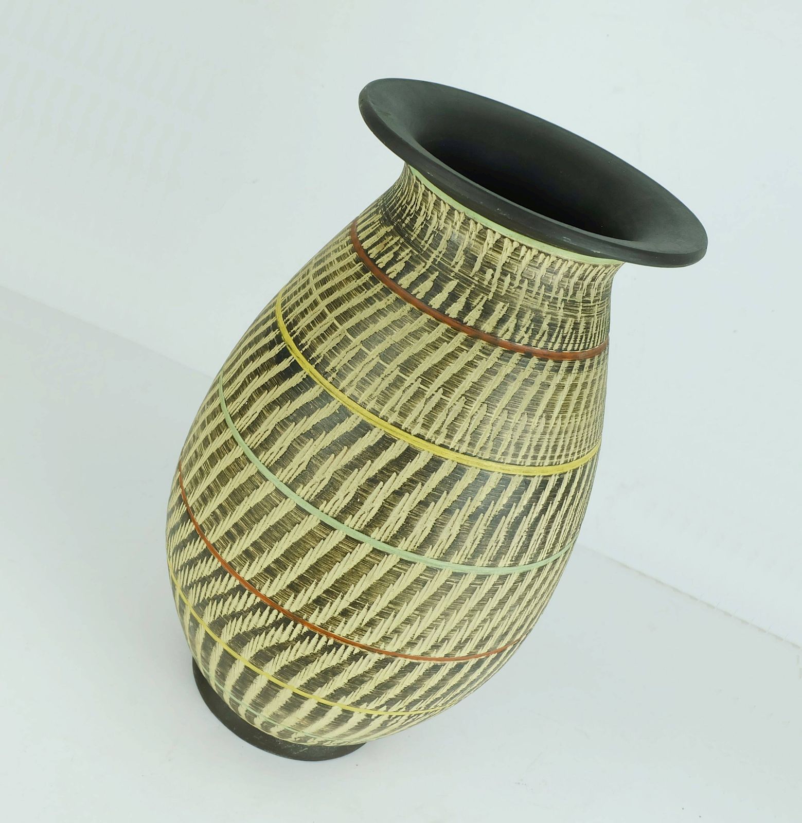 Vase de sol Duemler & Breiden modèle 32/35 Sgraffito, mid-century, années 1950 photo Décoration
