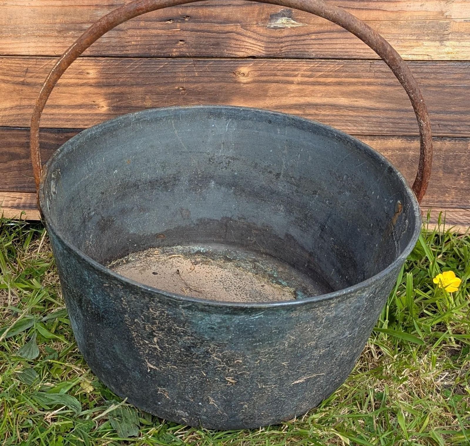 Grand pot d'époque en fonte, cache-pot photo vinterior