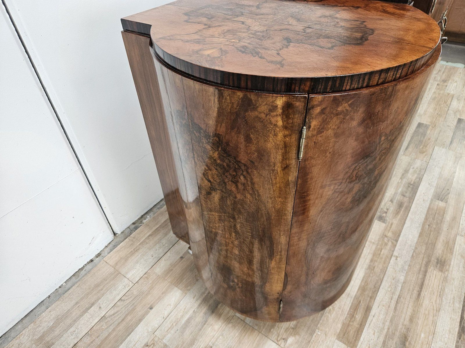 Buffet Art déco en noyer et bruyère, base en aluminium, 1940 photo furniture